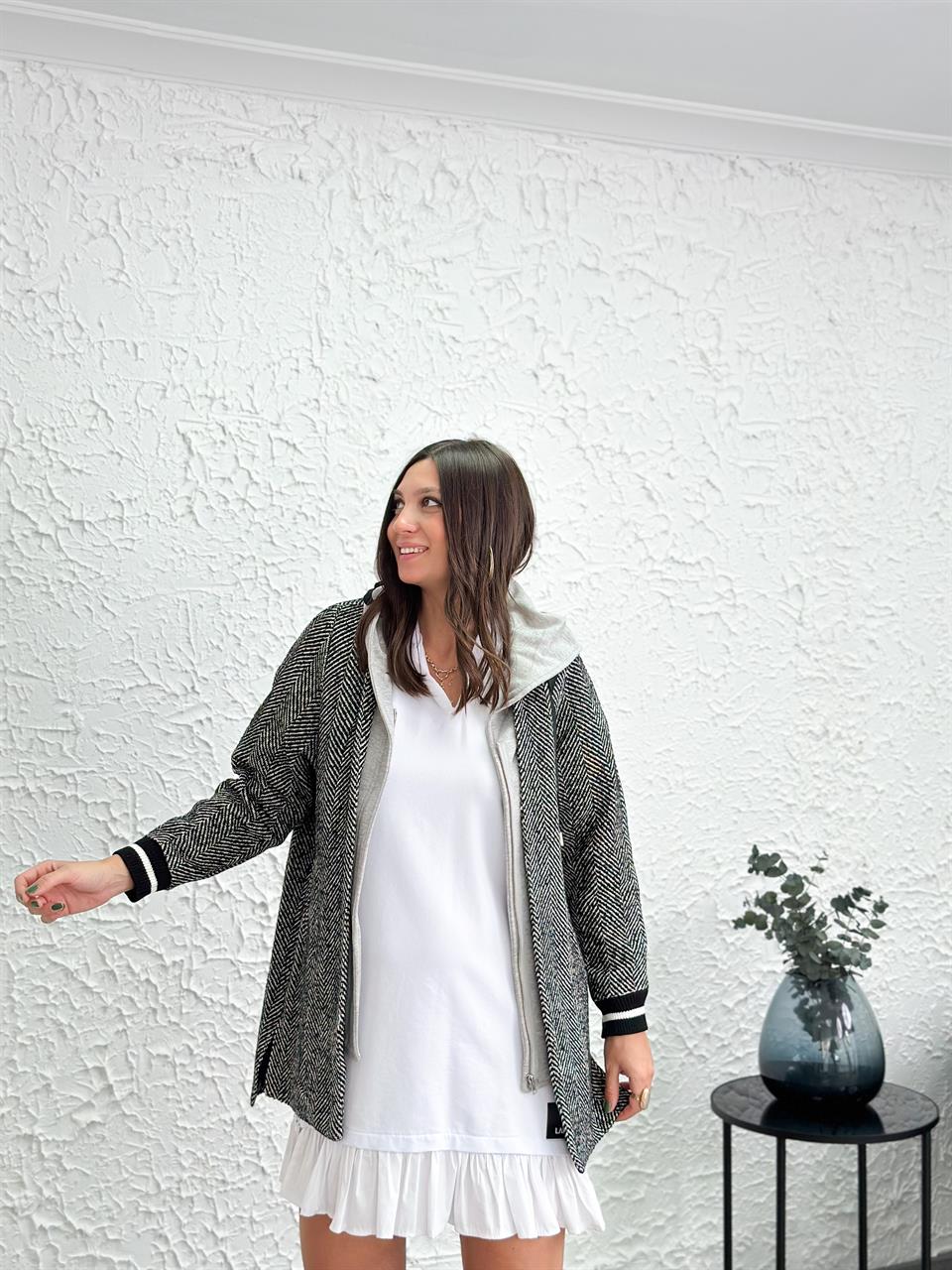 AVVA KIRÇILLI SİYAH KABAN