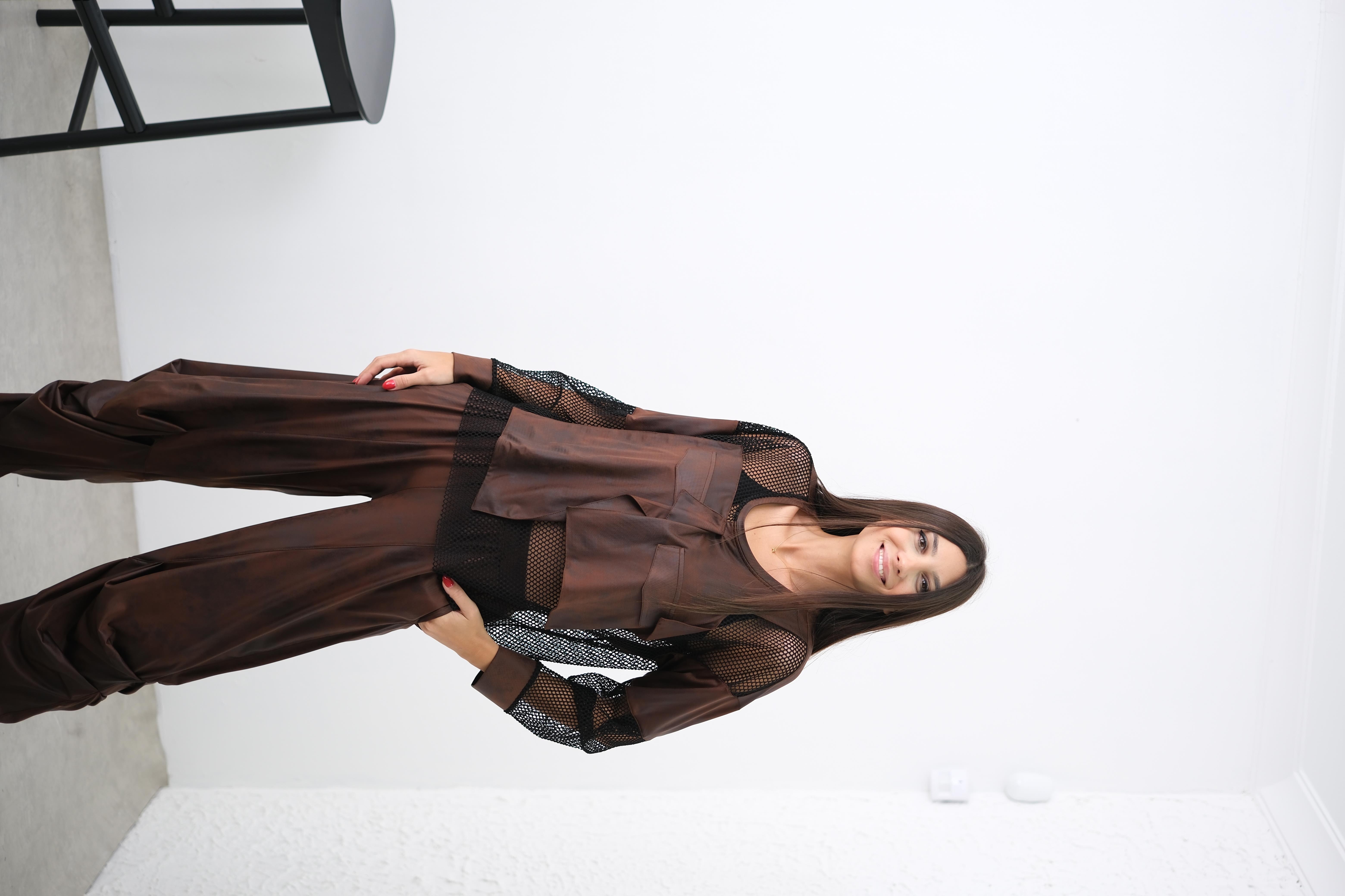 BALİ FİLELİ KAHVE DERİ BLUZ