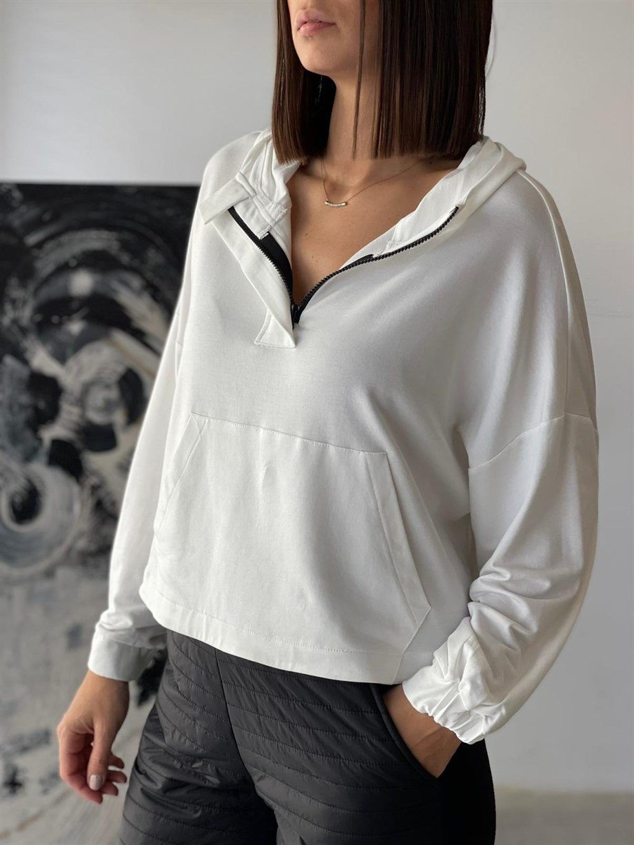 BARGİNA BEYAZ KAPÜŞONLU SWEATSHIRT
