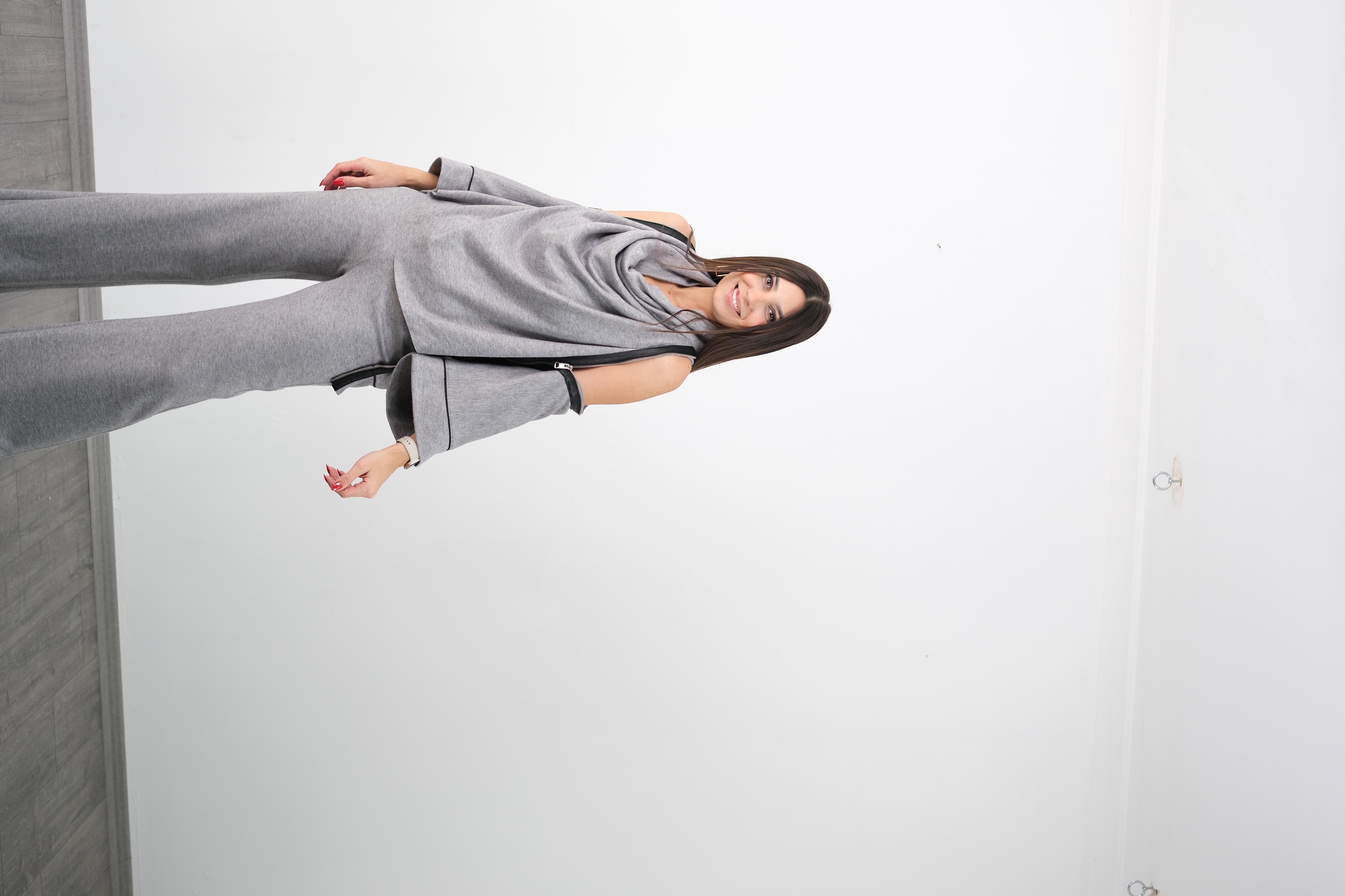 BARRİ OMUZ DETAYLI GRİ BLUZ