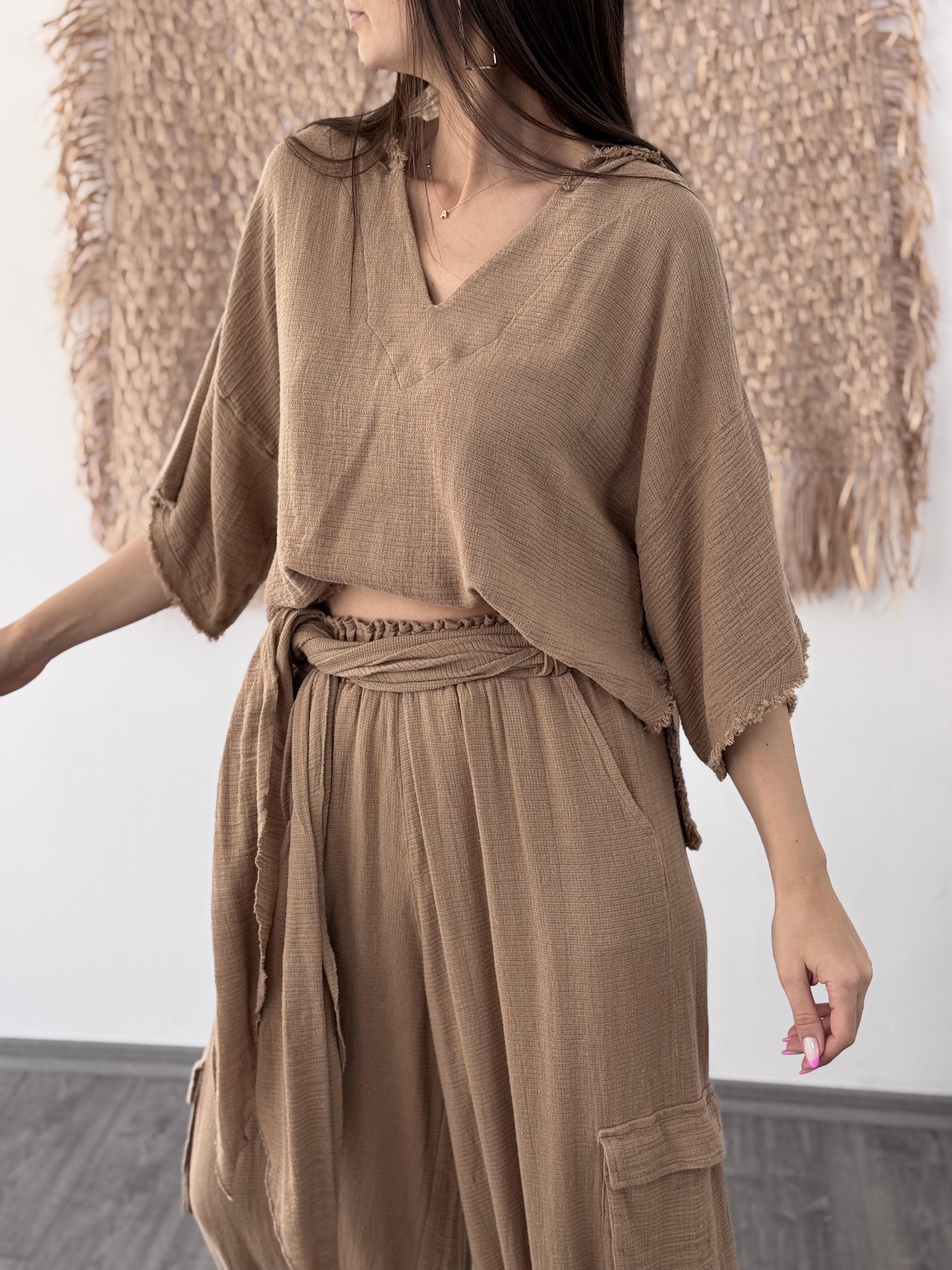 BELLY KAPŞONLU BİSKÜVİ BLUZ