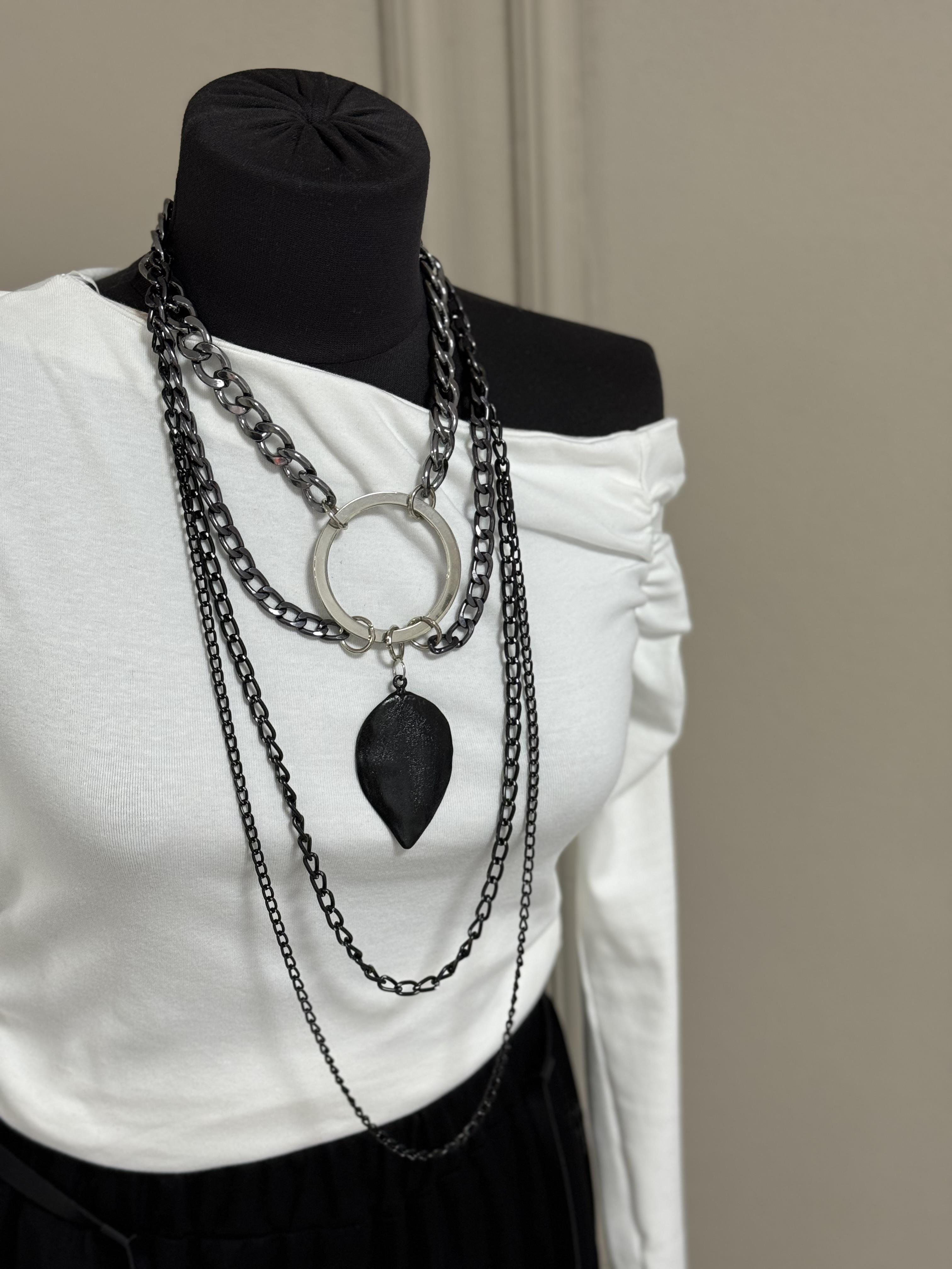 CHARM SİYAH ZİNCİR KOLYE