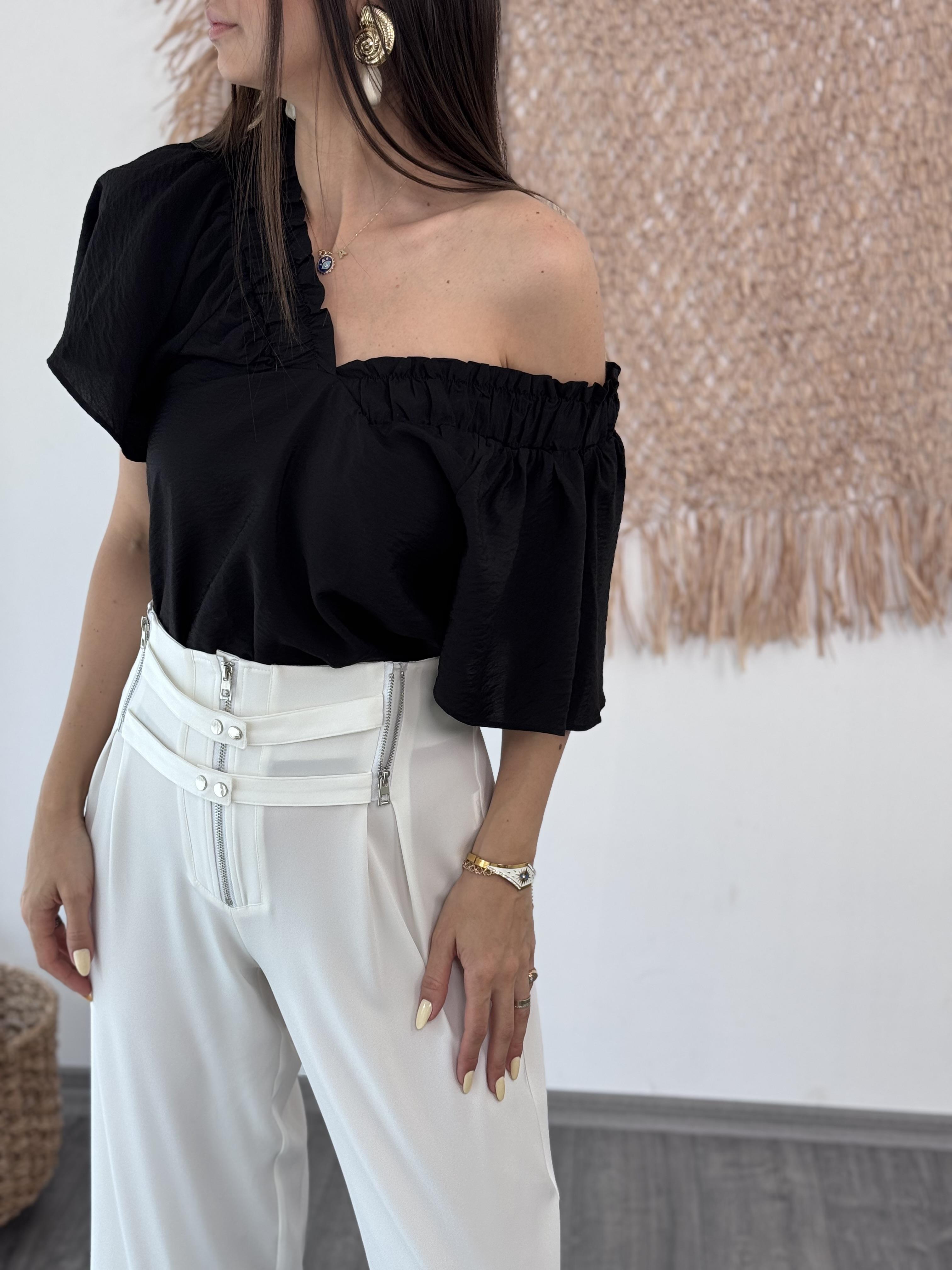 DALİ SİYAH FIRFIRLI BLUZ