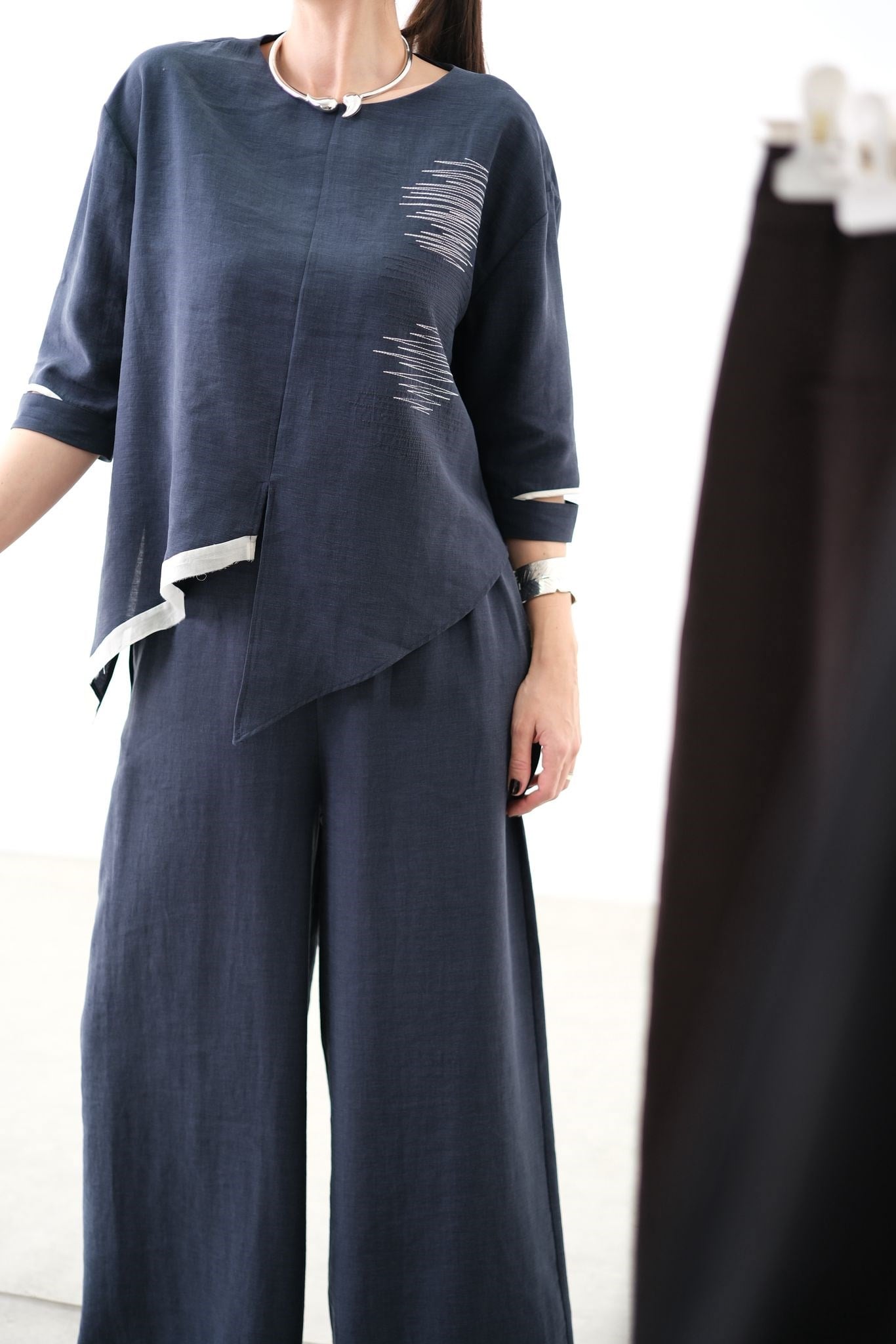 ELARA LACİVERT TASARIM BLUZ