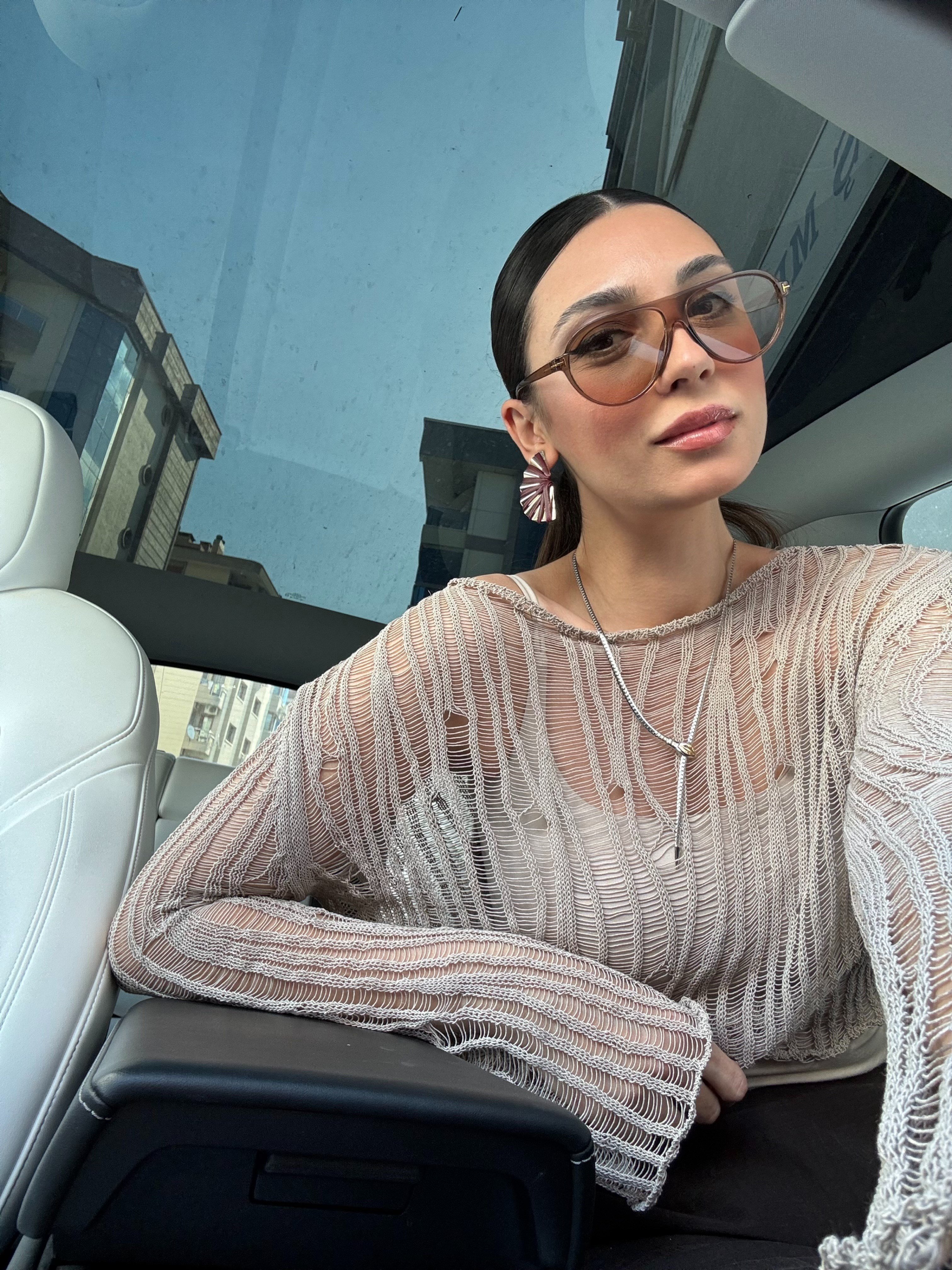 FLOŞ AJURLU VİZON BLUZ