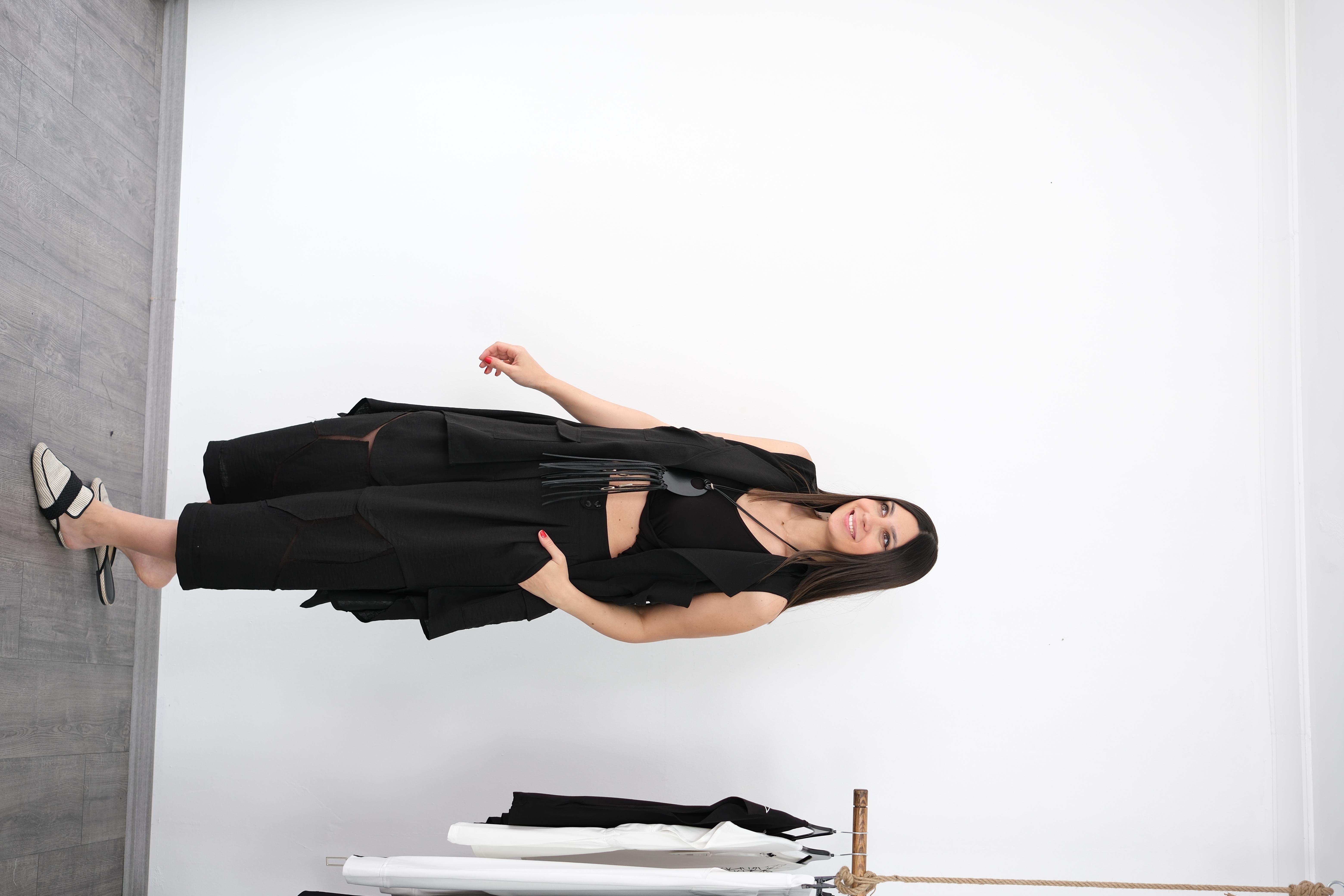 HENA PAÇA DETAYLI SİYAH PANTOLON