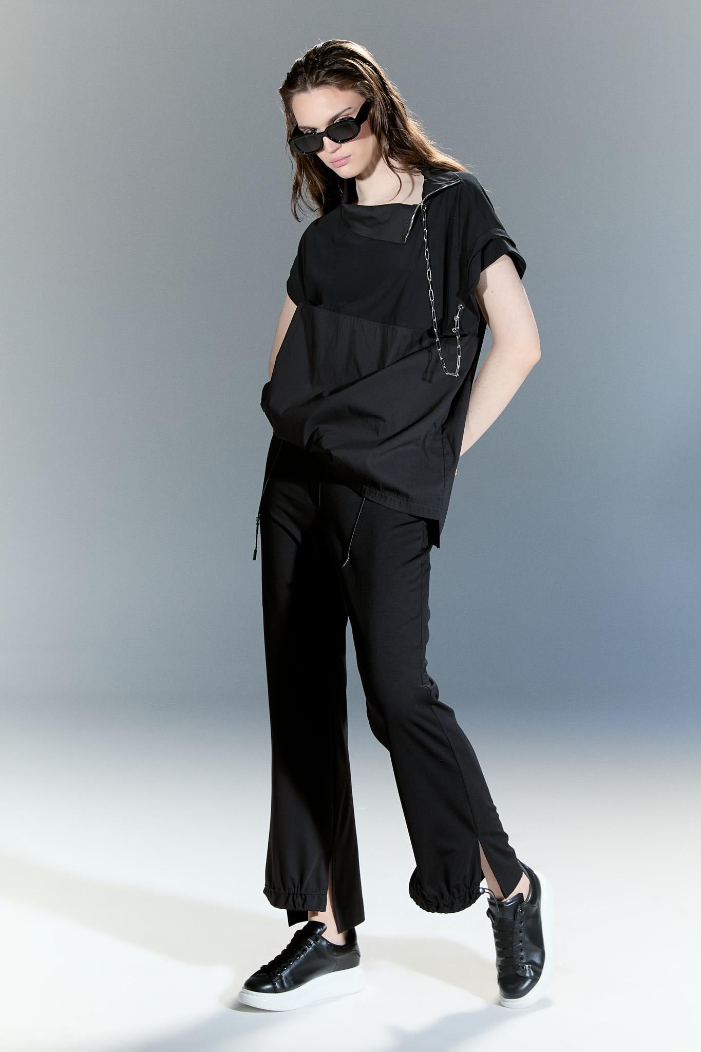 İKARYA SİYAH TASARIM BLUZ