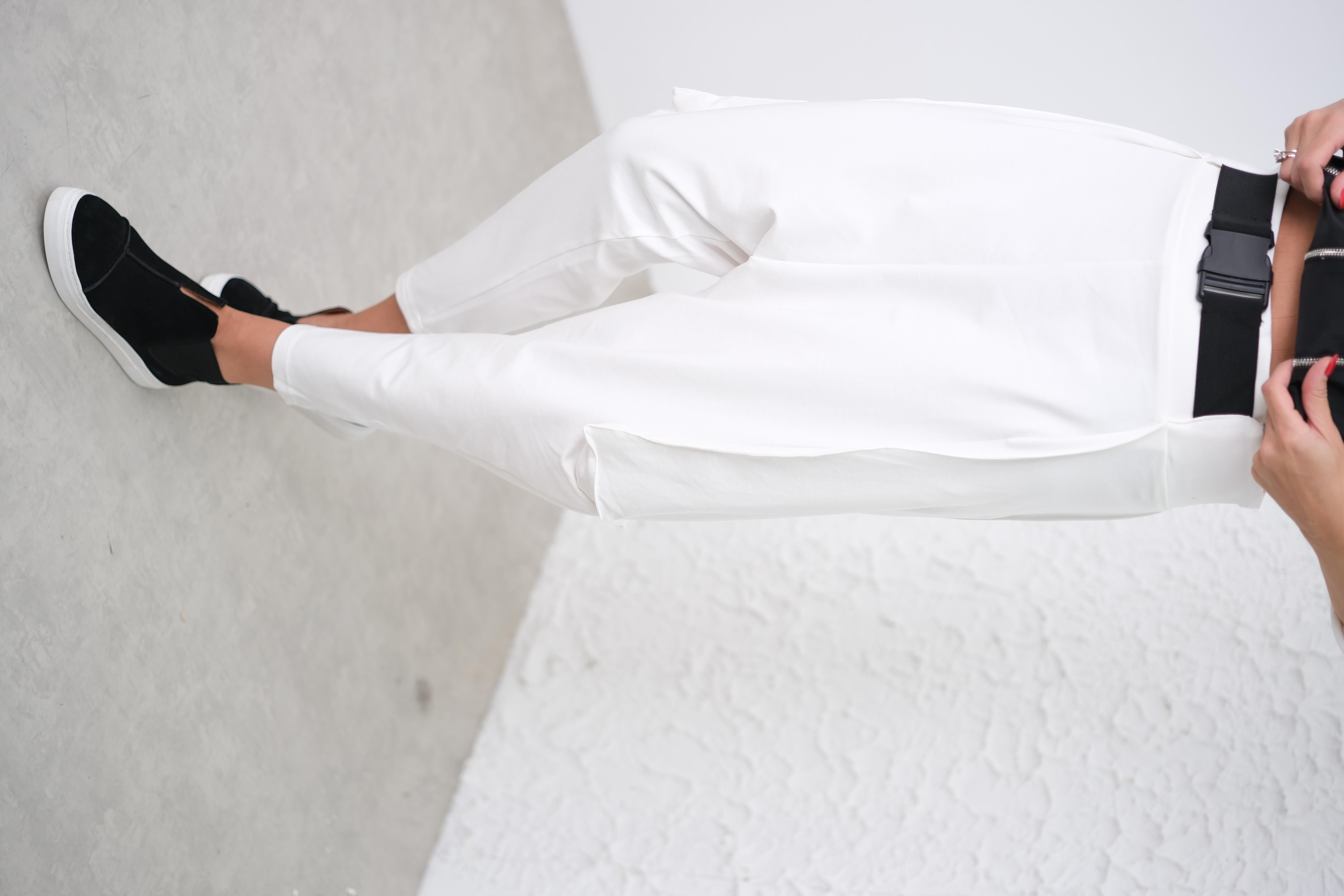 LAMU KEMERLİ BEYAZ ŞALVAR PANTOLON