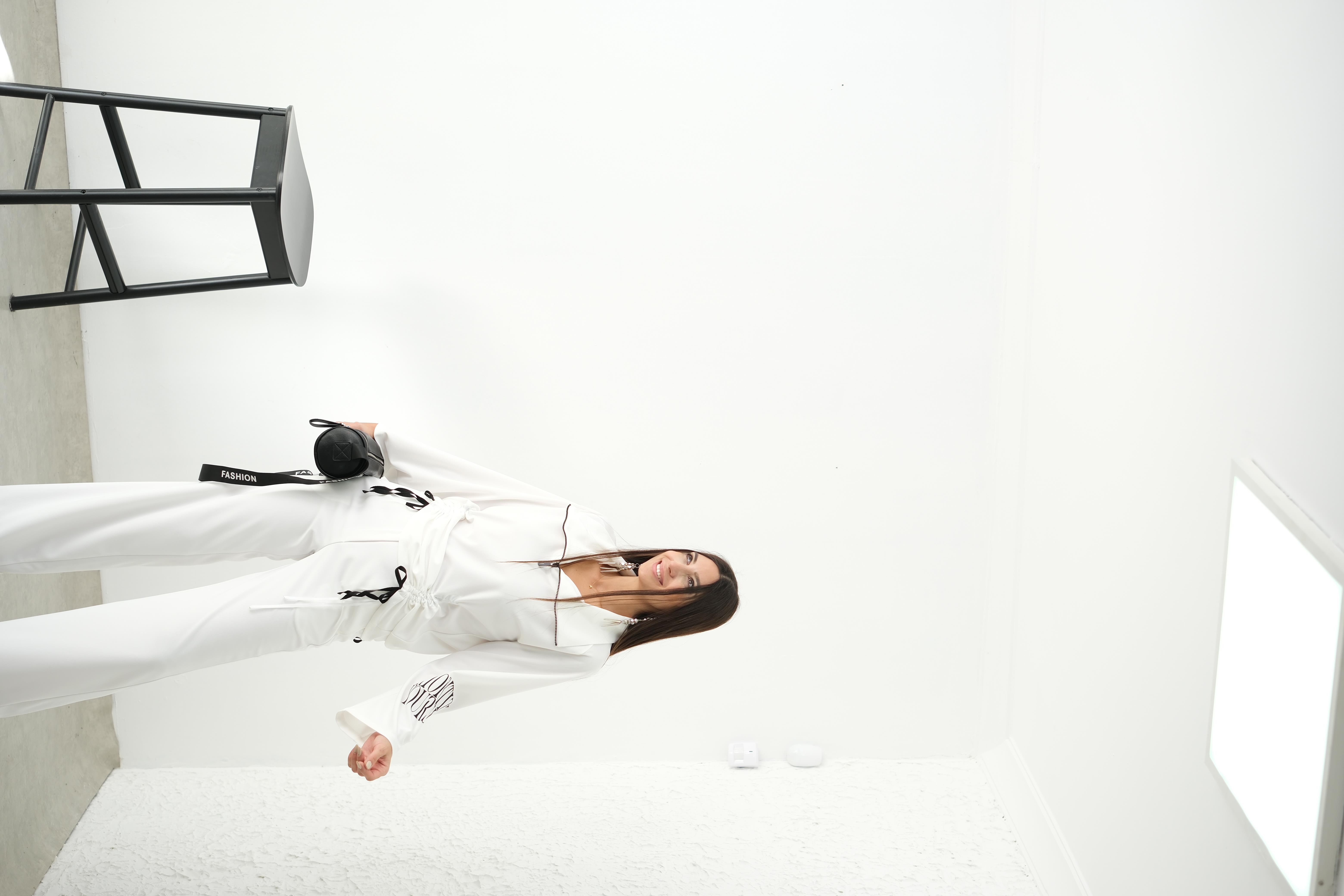 LARGO BEYAZ BASKILI BLUZ