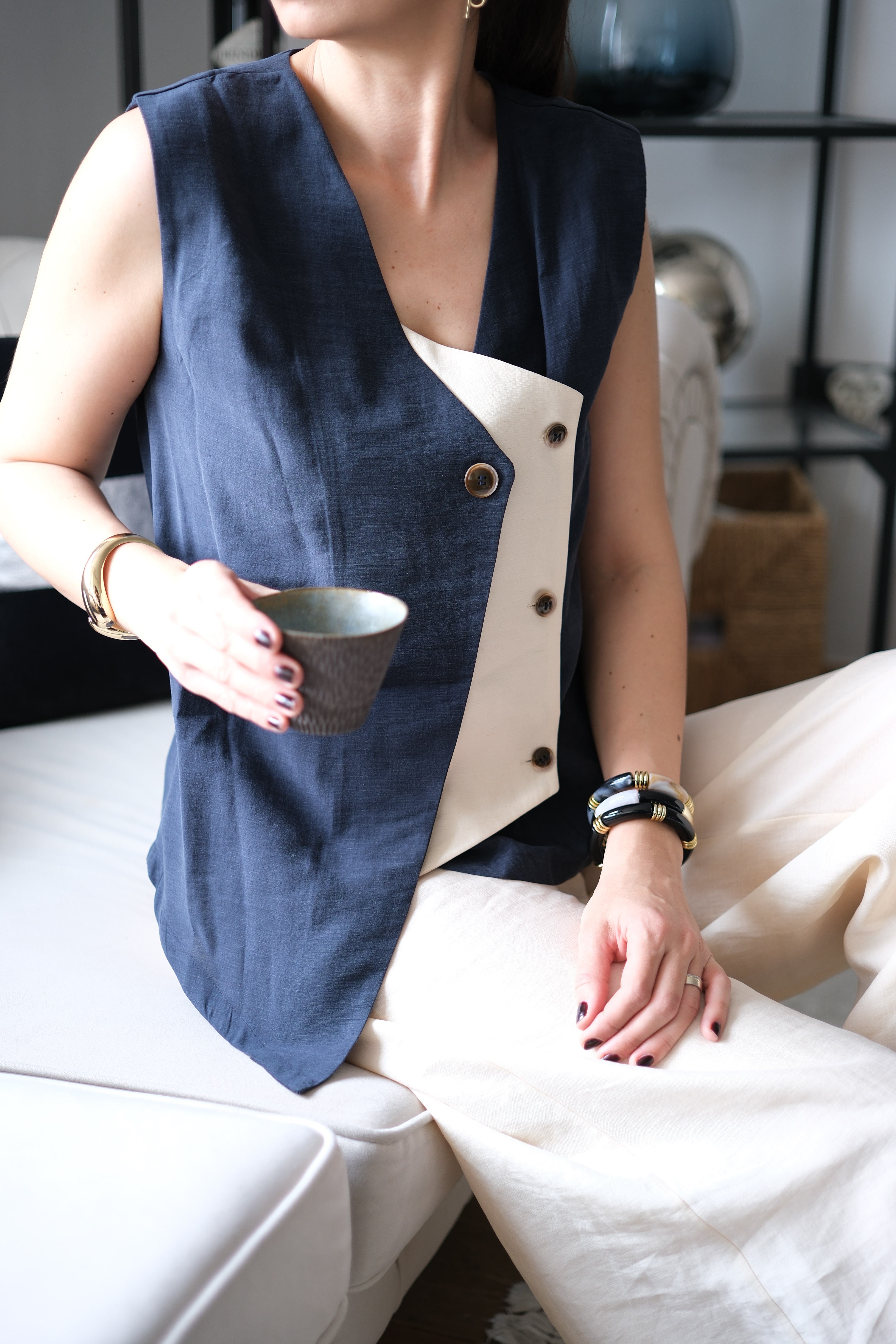 LİVA LACİVERT KETEN BLUZ