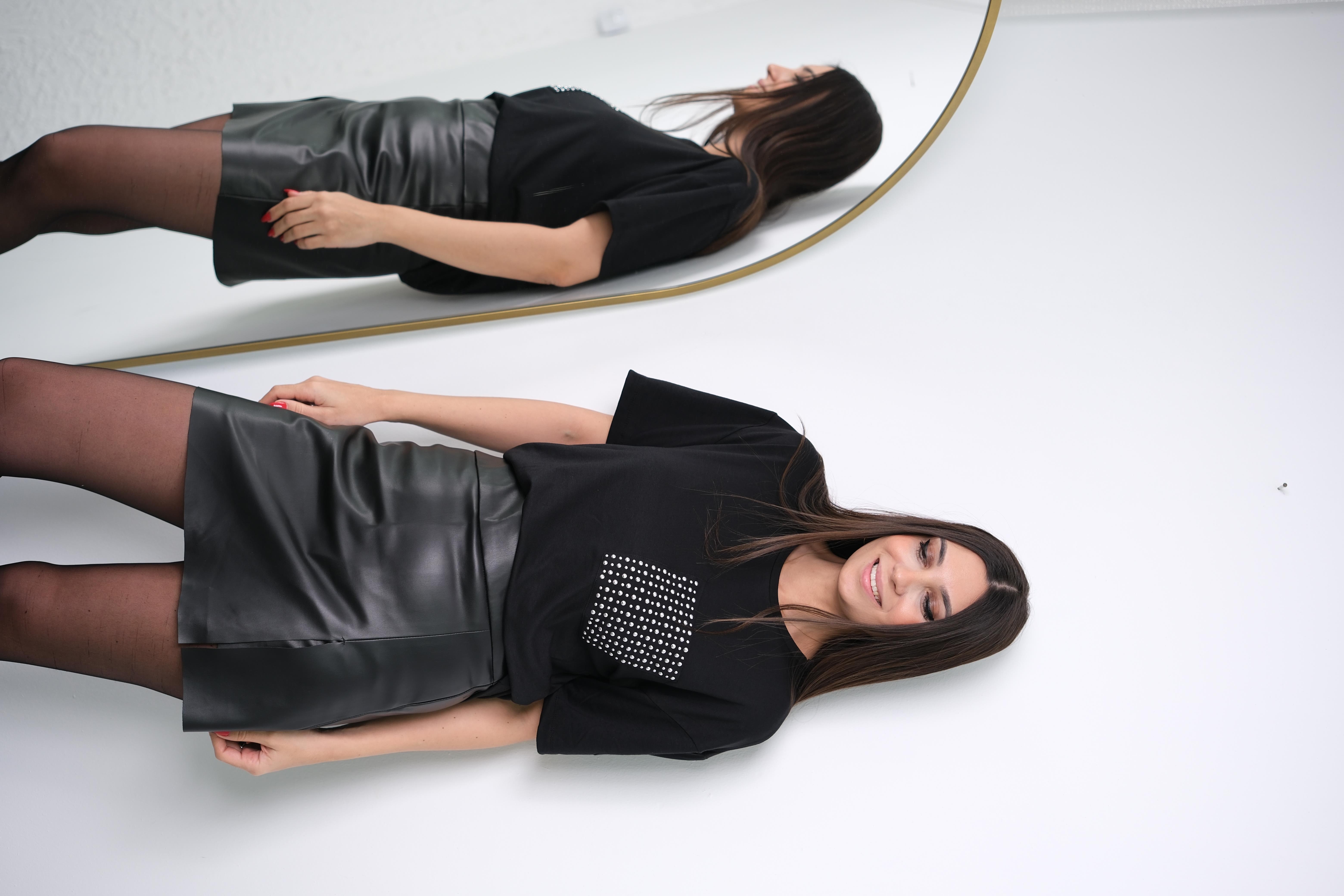 NİMES TAŞLI SİYAH TİŞÖRT