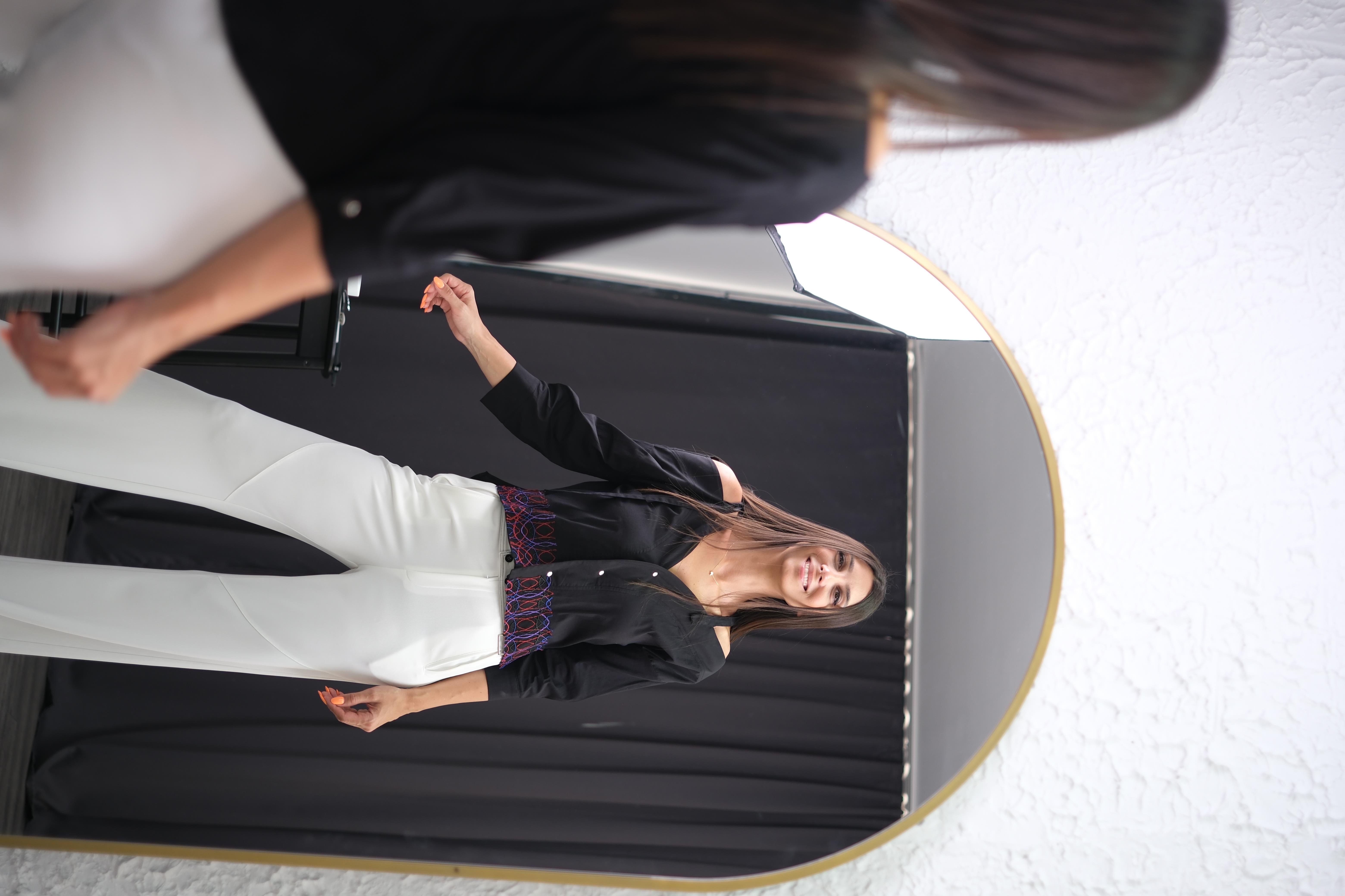 OPİ SİYAH TASARIM GÖMLEK