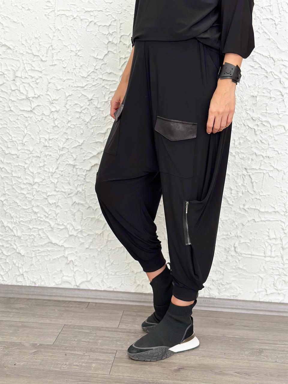 PELLA SİYAH TASARIM PANTOLON