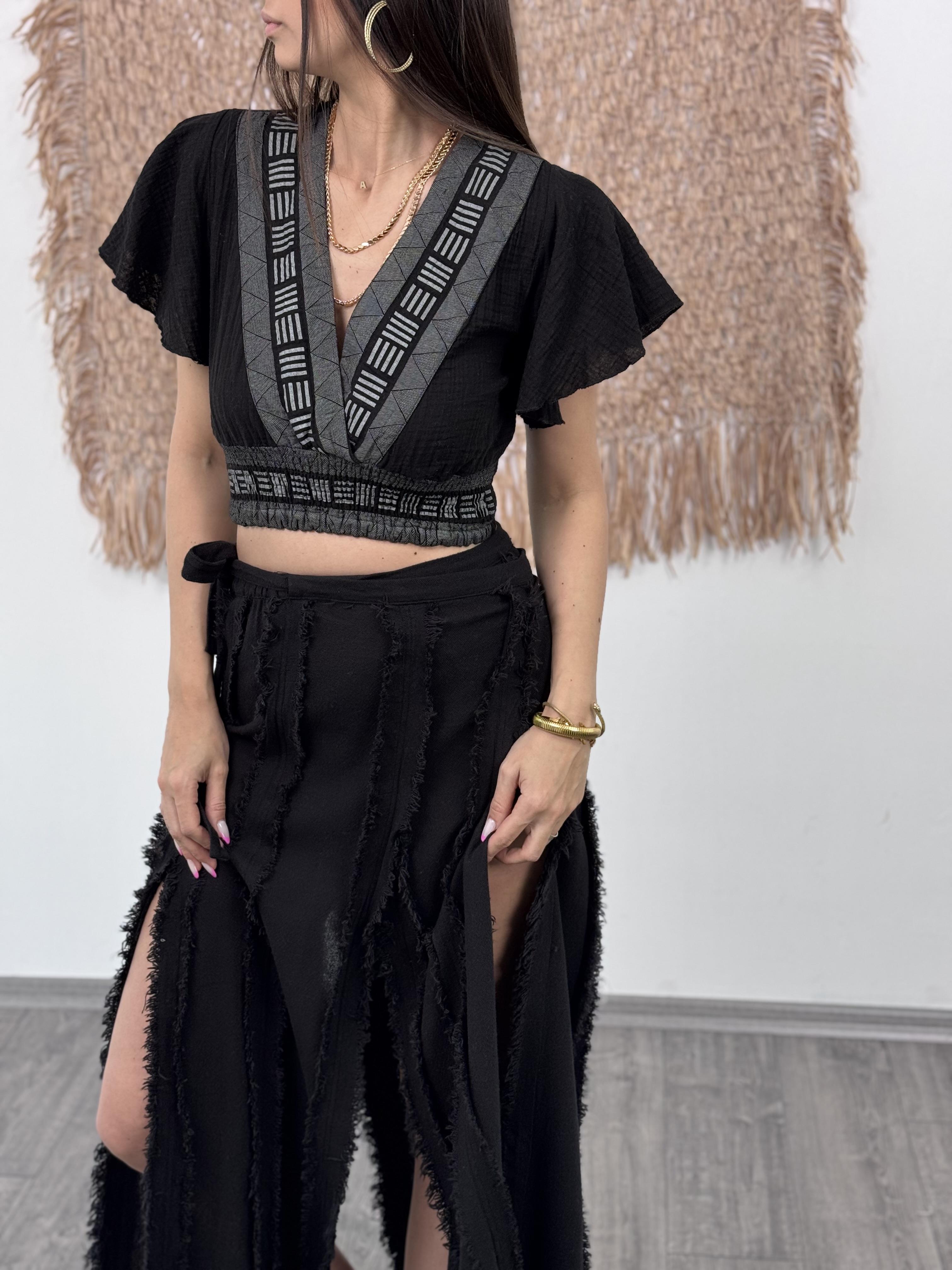 PİLOS PÜSKÜL DETAYLI SİYAH ETEK