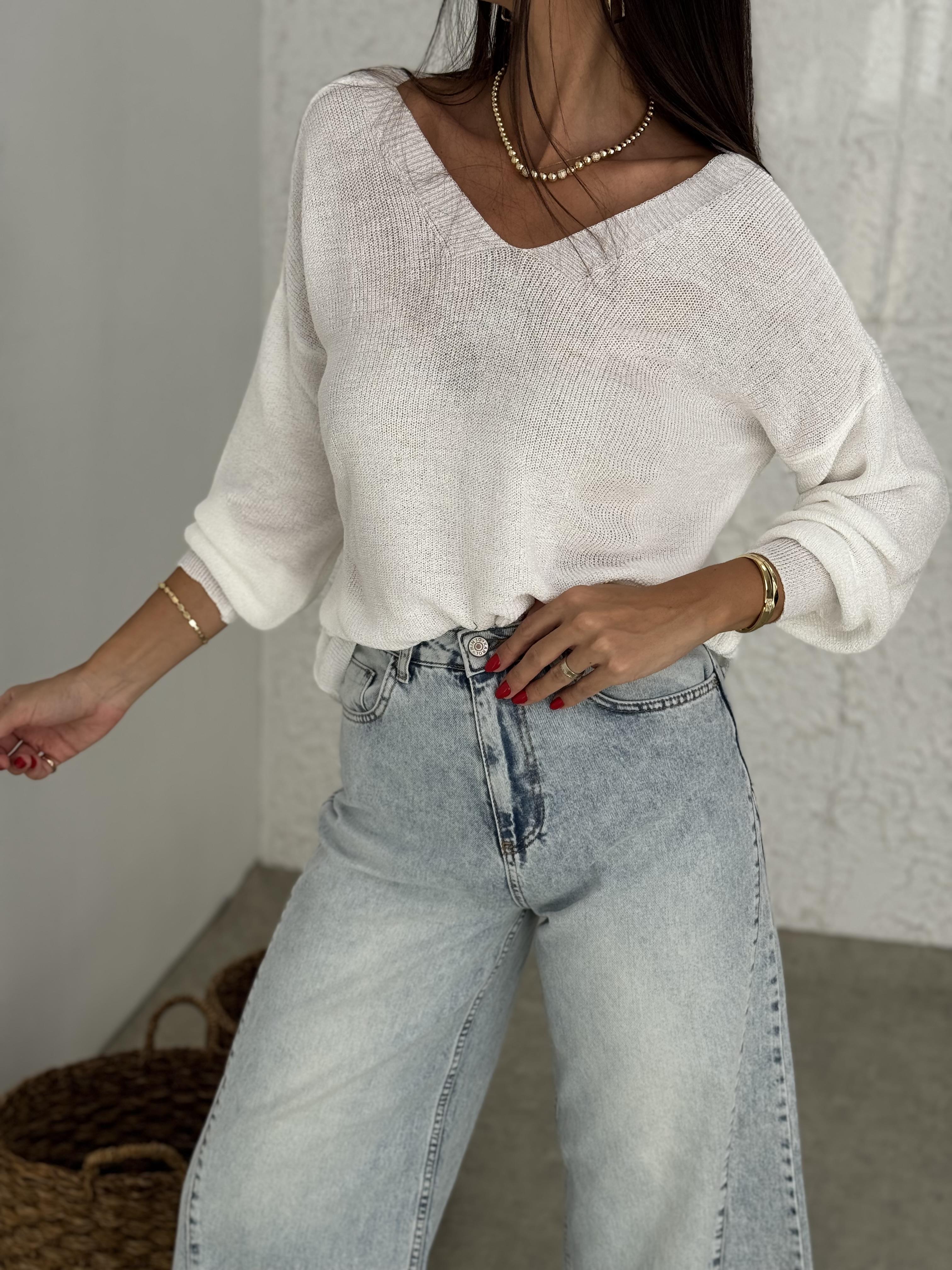 PLUS V YAKA MERSERİZE BEYAZ BLUZ