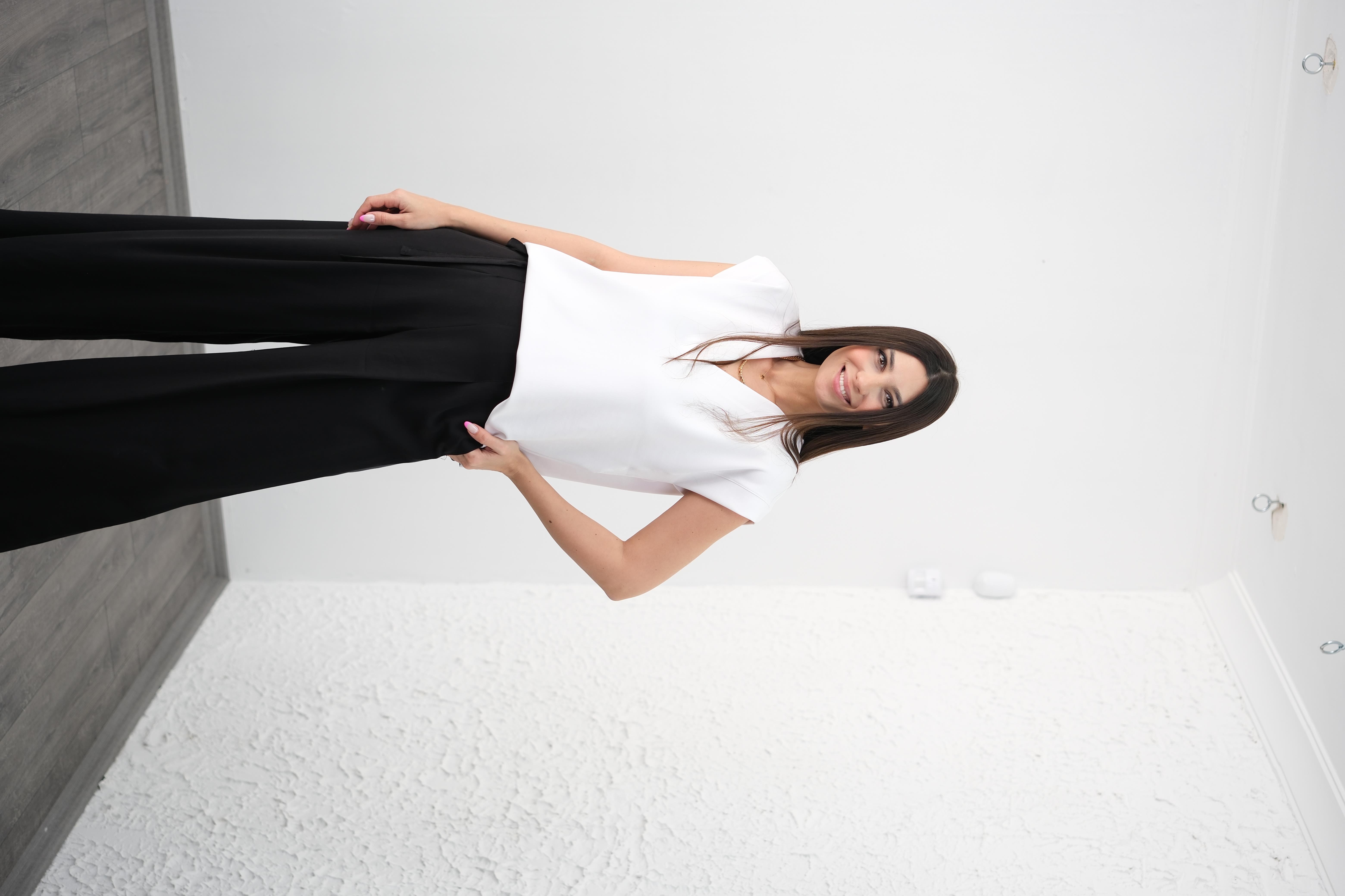 PONA V YAKA BEYAZ BLUZ