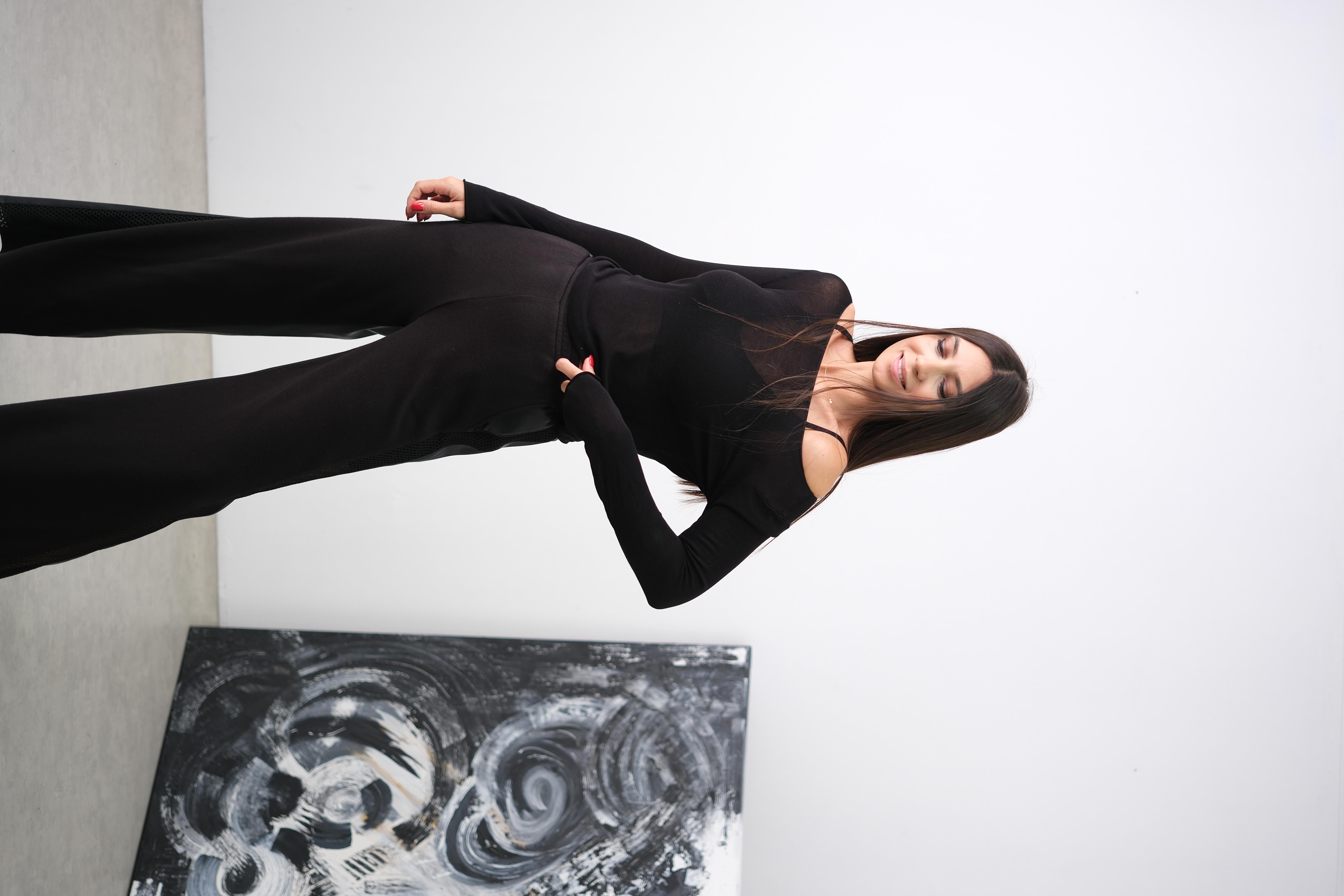 PONİ İNCE MERSERİZE SİYAH BLUZ