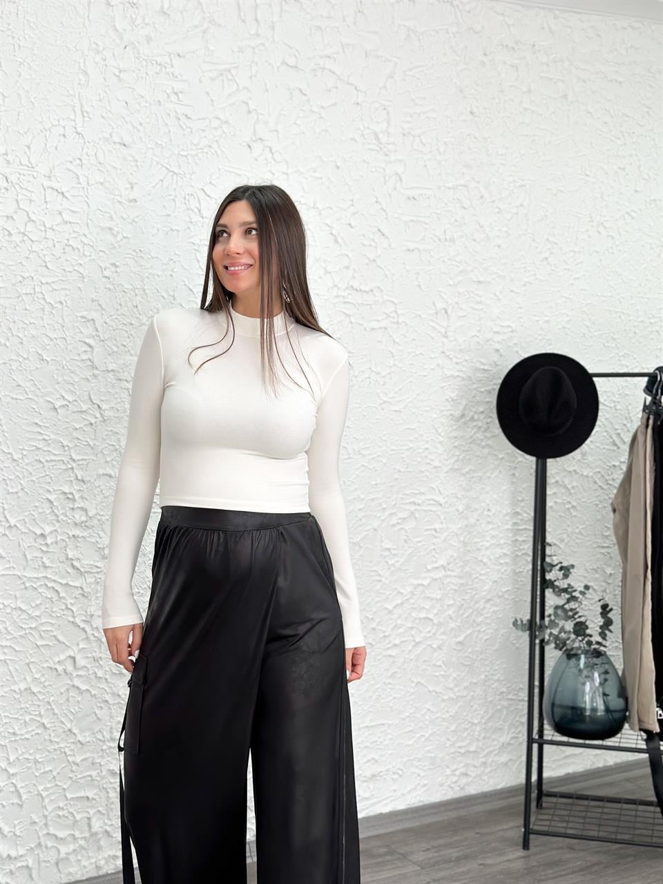 PRESLA BEYAZ PREMİUM BLUZ