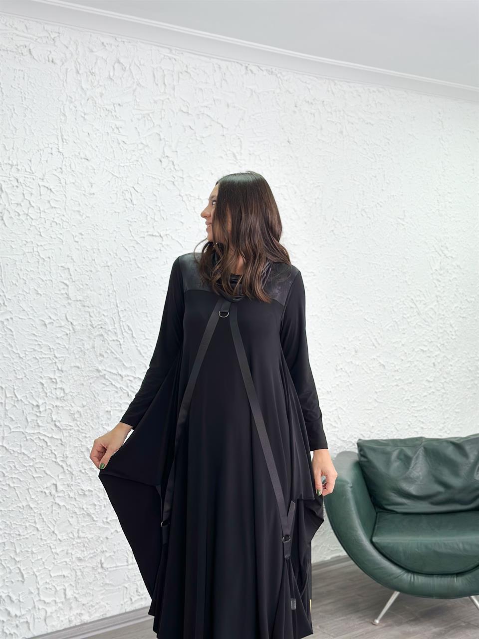 ROYAL SİYAH BOYUN DETAYLI ELBİSE