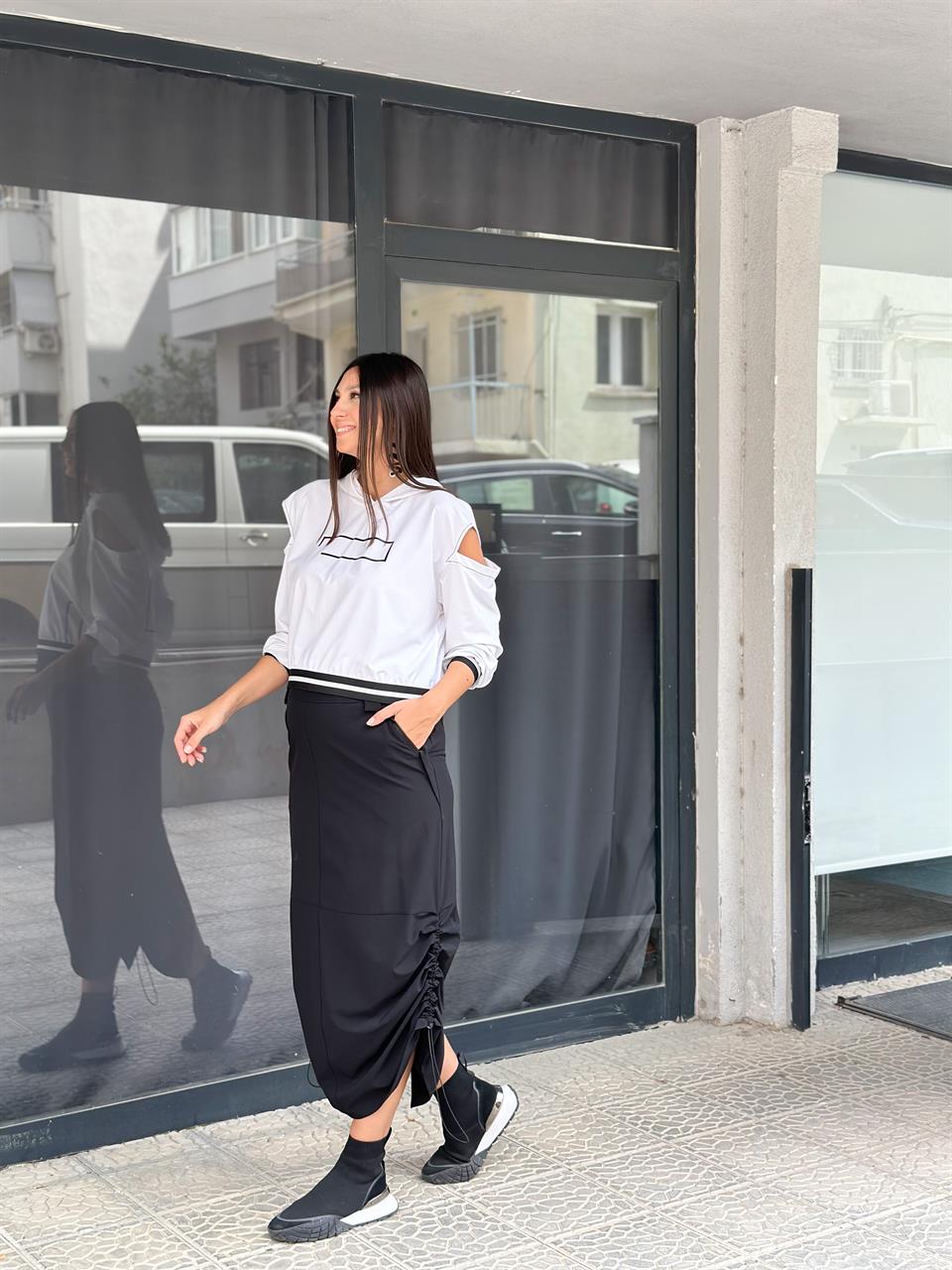 SEBA SİYAH TASARIM ETEK