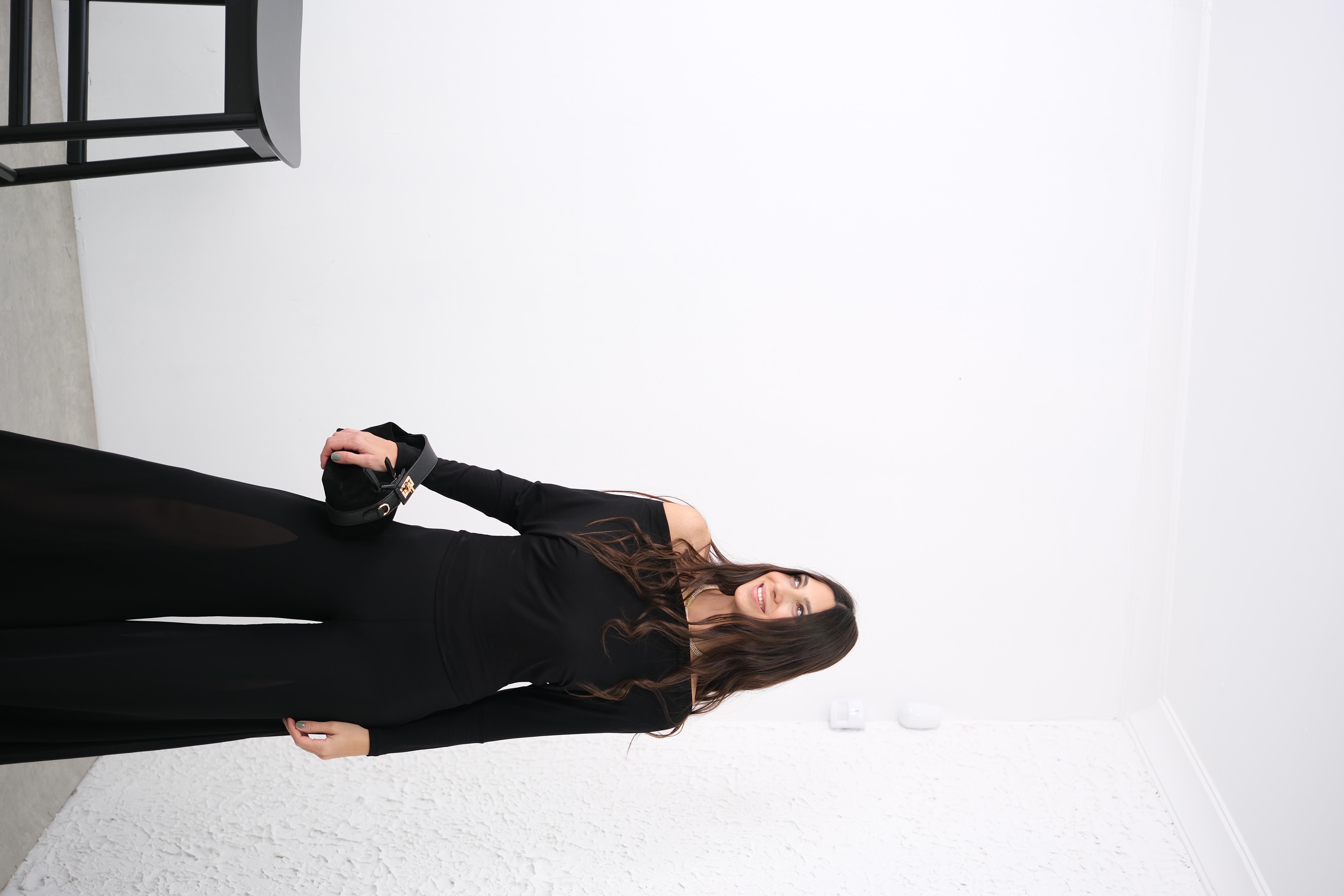 SENLY TEK OMUZ SİYAH BLUZ