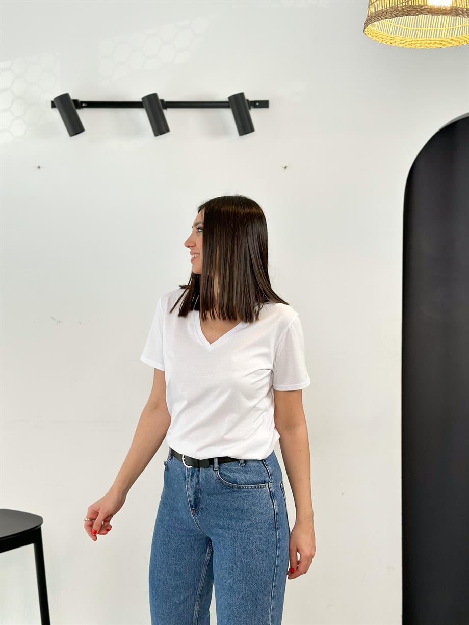 TİNO V YAKA BEYAZ TSHIRT