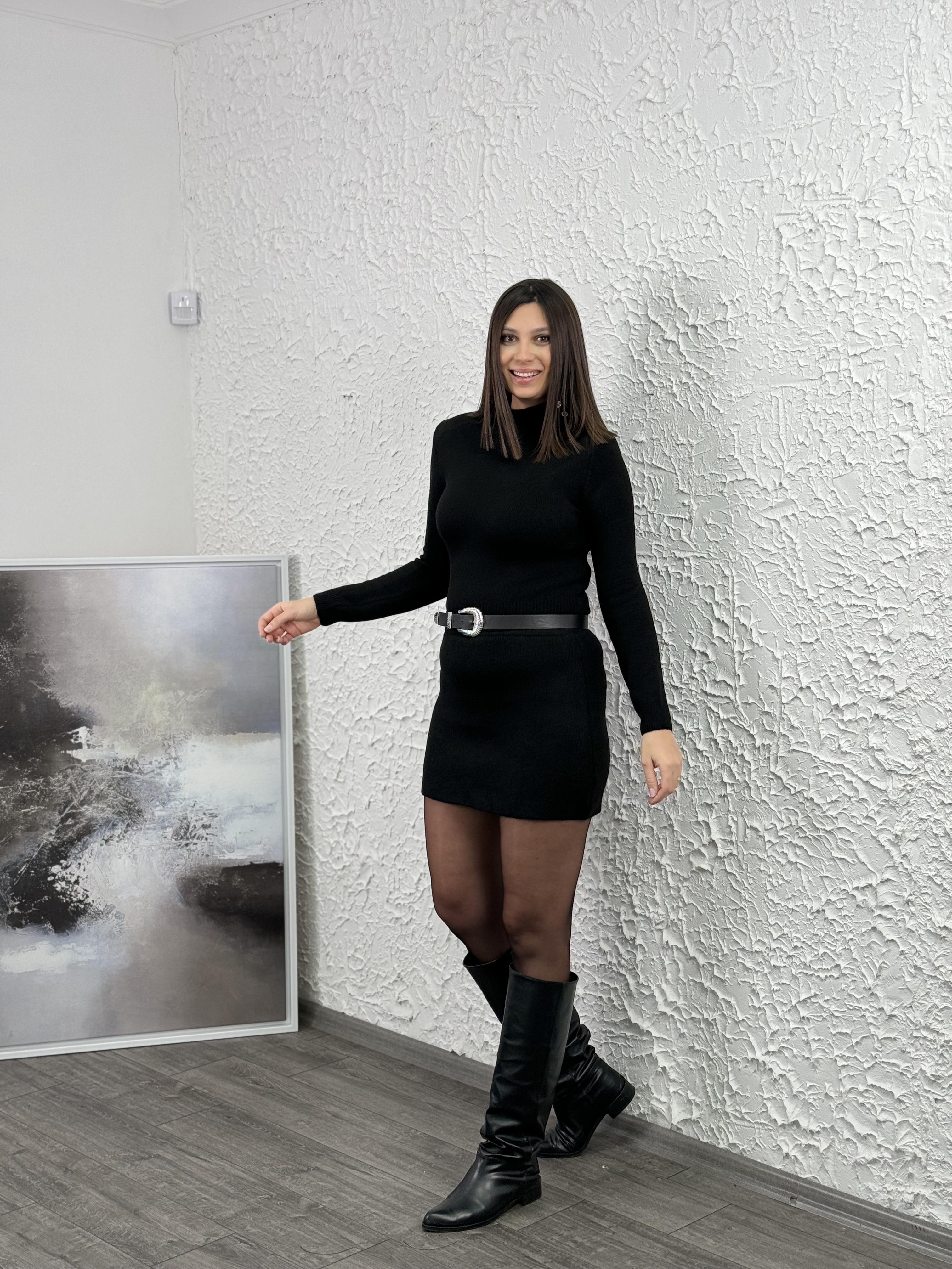 TİSA SİYAH ETEKLİ KAZAK TAKIM