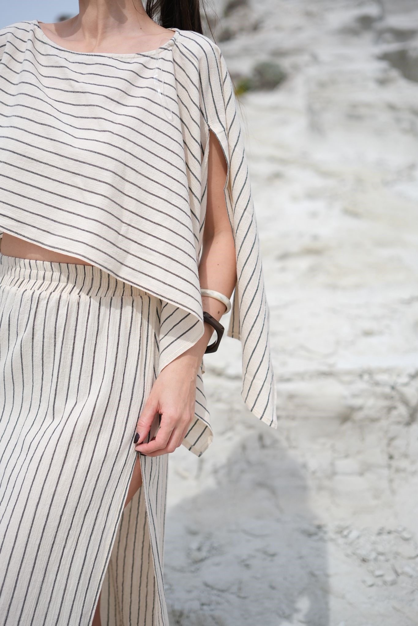 ZYRE ÇİZGİLİ BEJ BLUZ