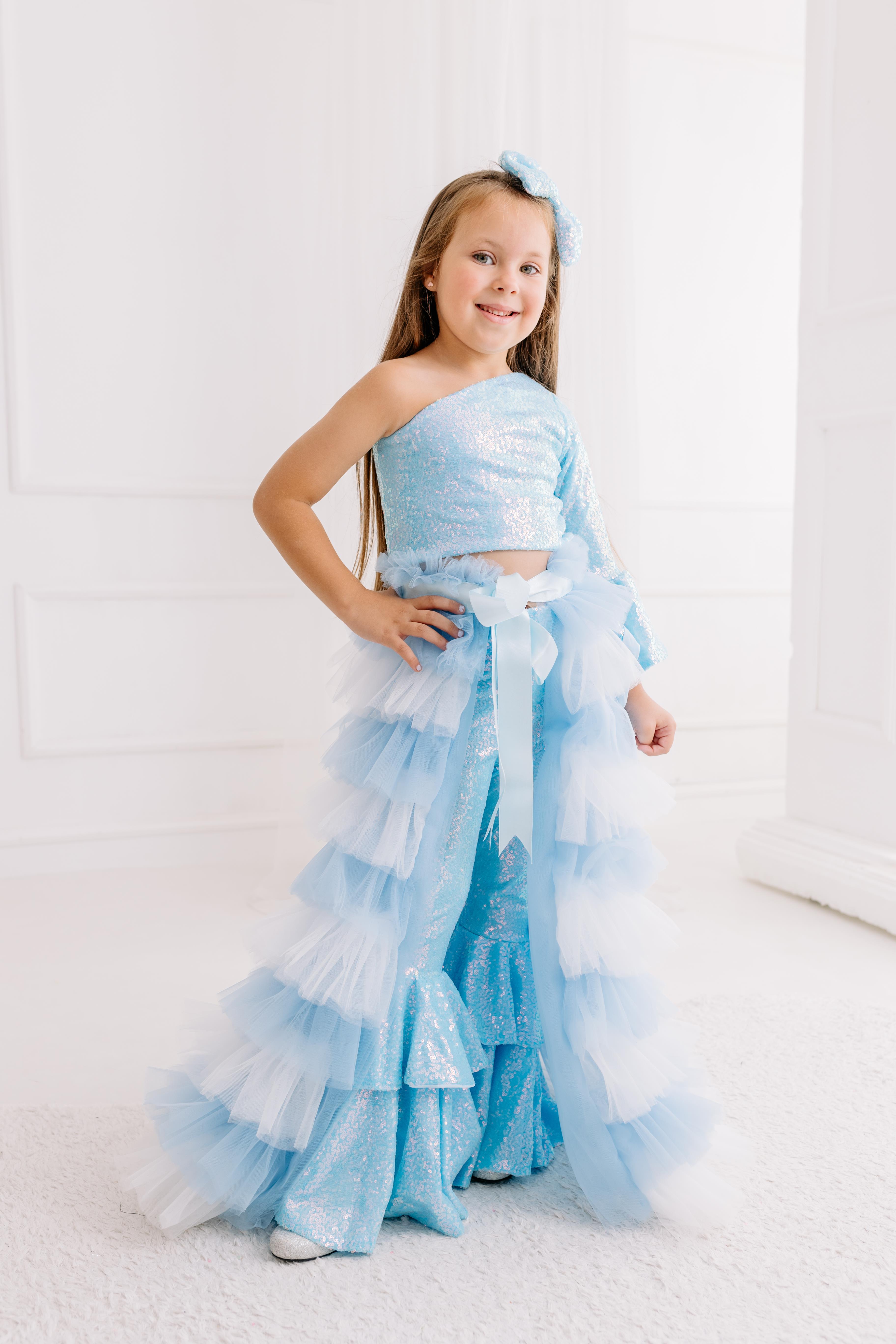 BLUE ONE SHOULDER CROP AND FRILL TROUSERS OUTFIT (TAM SET)