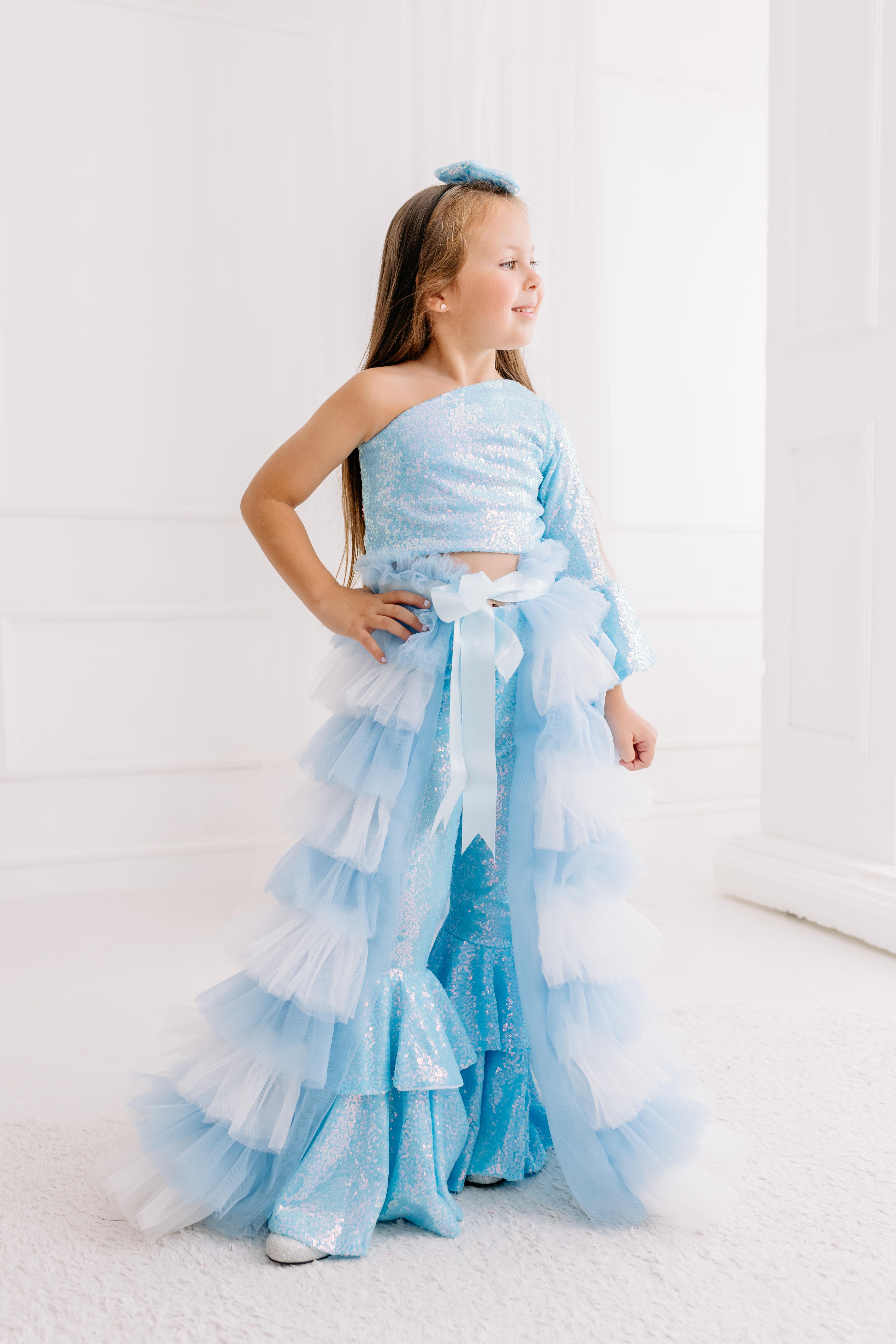 BLUE ONE SHOULDER CROP AND FRILL TROUSERS OUTFIT (TAM SET)