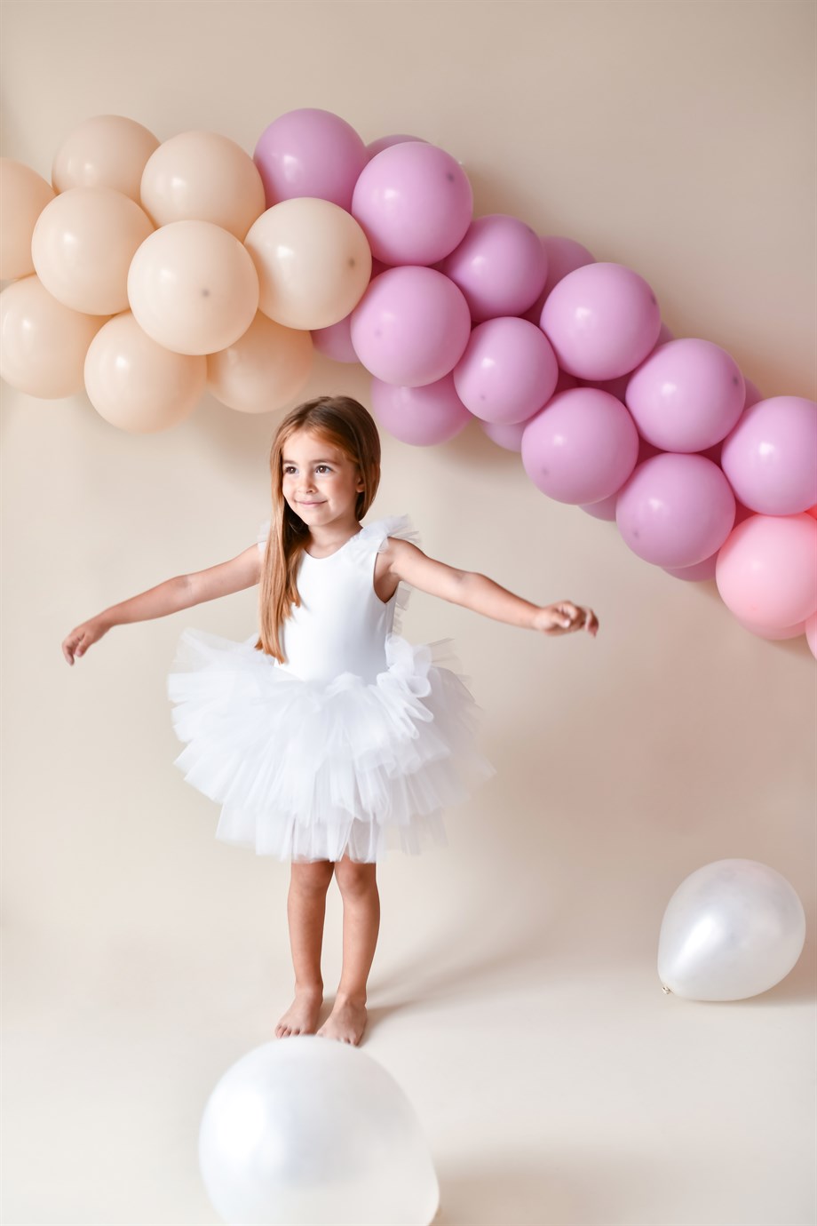 WHITE LOW-CUT BACK TUTU DRESS