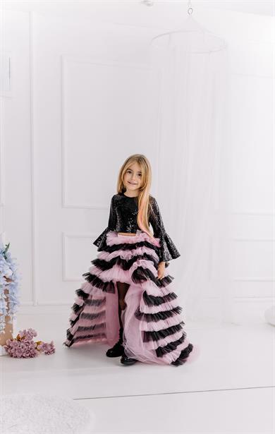 BLACKPINK SKIRT WITH TAIL AND BLACK CROP (ETEK-CROP TAKIM)