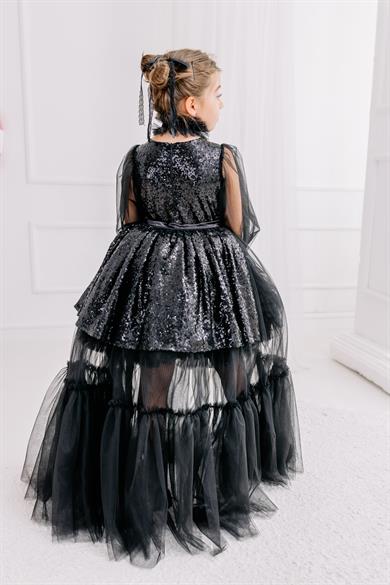 WEDNESDAY NEW SEASON COSTUME