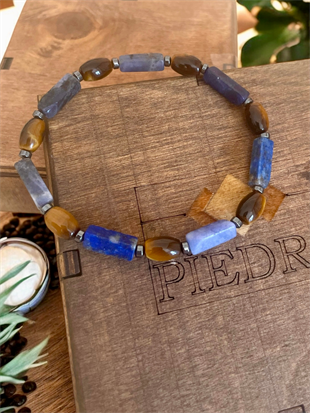 Piedra Jewels Özel Tasarım Lapis ve Kaplan Gözü BileklikPiedra Jewels Özel Tasarım Lapis Lazuli ve Kaplan Gözü BileklikPiedraJewels