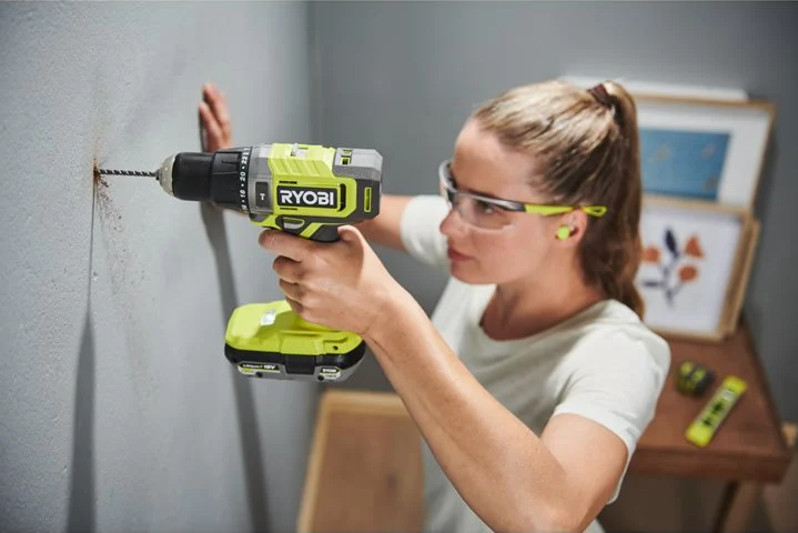 Ryobi RPD18-2C20ST 18v 2x 2.0 Ah Li-Ion Şarjlı Darbeli Matkap+Fener Set 5133005888
