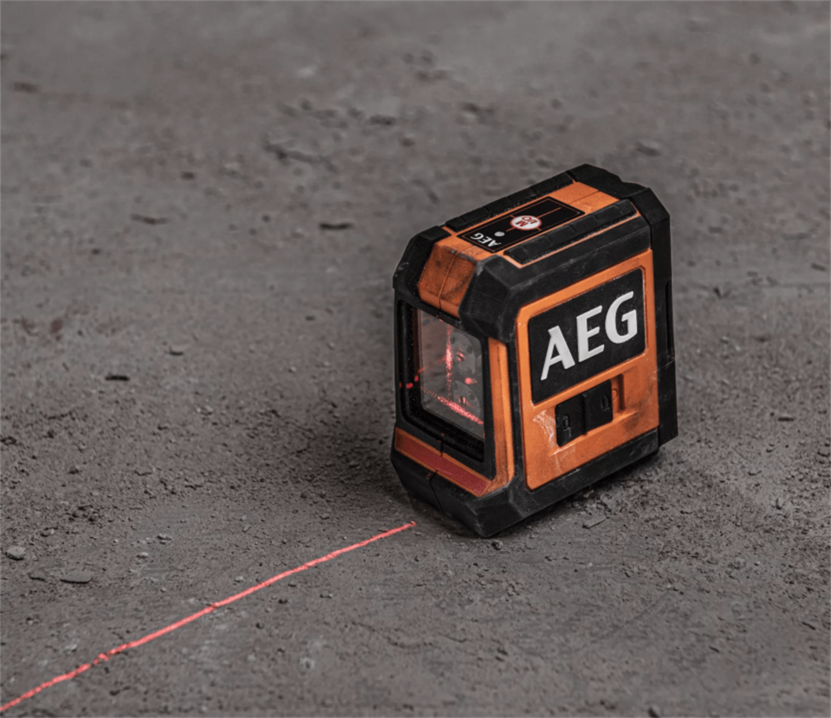 Aeg Kırmızı Çizgili Lazer Metre CLR215-B