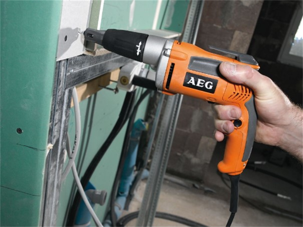 AEG S 4000 E Elektrikli Vidalama Makinesi 720W