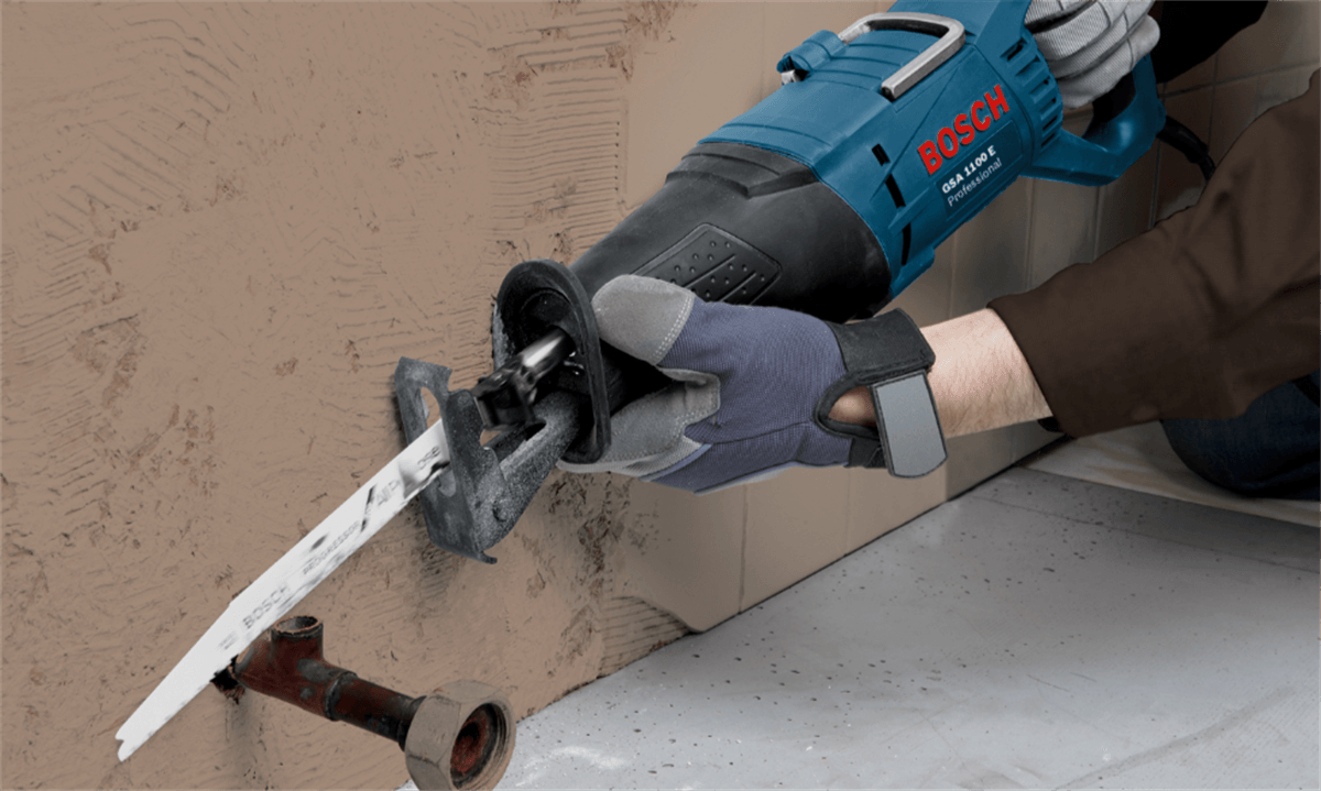 Bosch GSA 1100 E Profesyonel Panter Tilki Kuyruğu Testere 1100W