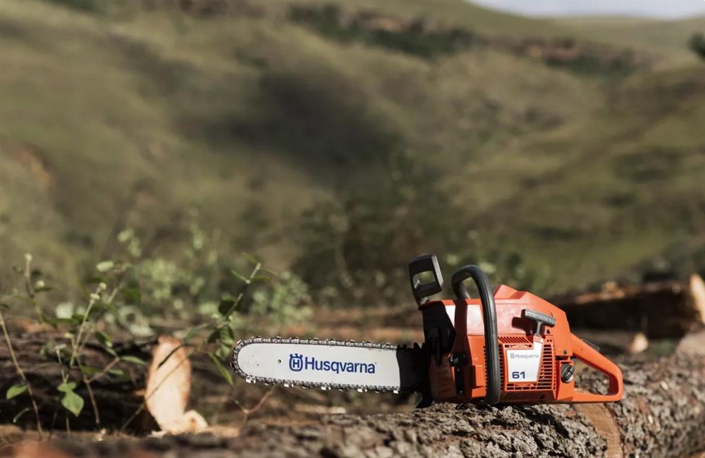Husqvarna 61 Motorlu Ağaç Kesme Makinesi