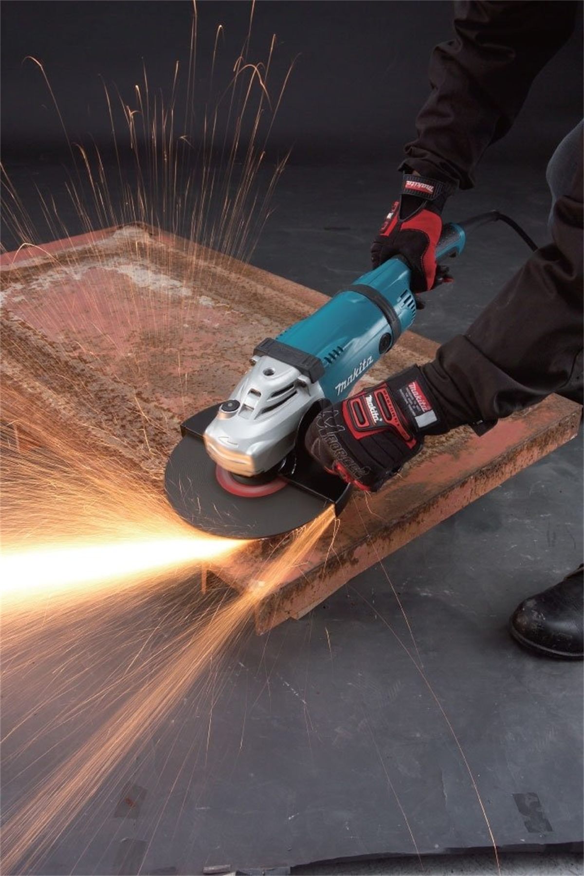 Makita GA9030 Büyük Taşlama Makinesi