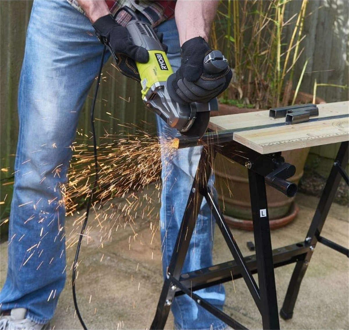 Ryobi RAG600-115G 600 W 115 MM Avuç Taşlama 