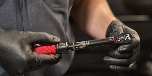 Milwaukee 1/4 İnç Cırcırlı Tork Anahtarı 5-25 nm 4932500823