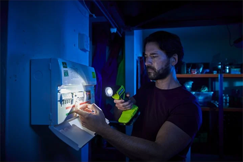 Ryobi RPD18-2C20ST 18v 2x 2.0 Ah Li-Ion Şarjlı Darbeli Matkap+Fener Set 5133005888