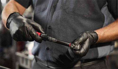Milwaukee 1/2 İnç Cırcırlı Tork Anahtarı 40-200 NM 4932500851