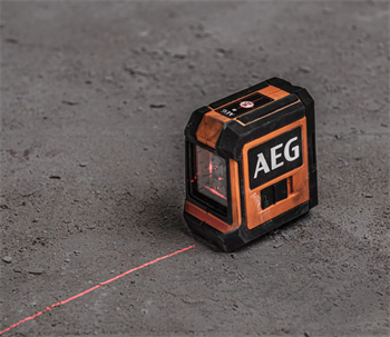 Aeg Kırmızı Çizgili Lazer Metre CLR215-B