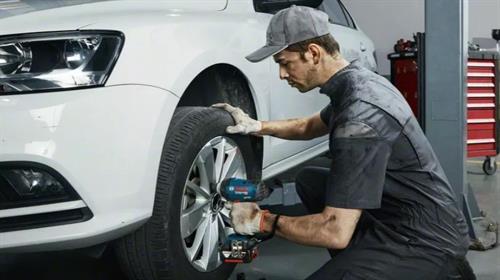 Bosch Professional Gds 18V-400 Akülü Darbeli Somun Sıkma Makinesi (2X5.0AH)