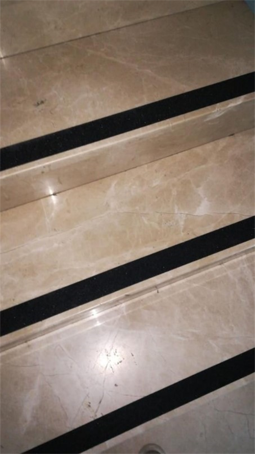Novax Merdiven Kaydırmaz Bant 25 Mm X 15  Mt