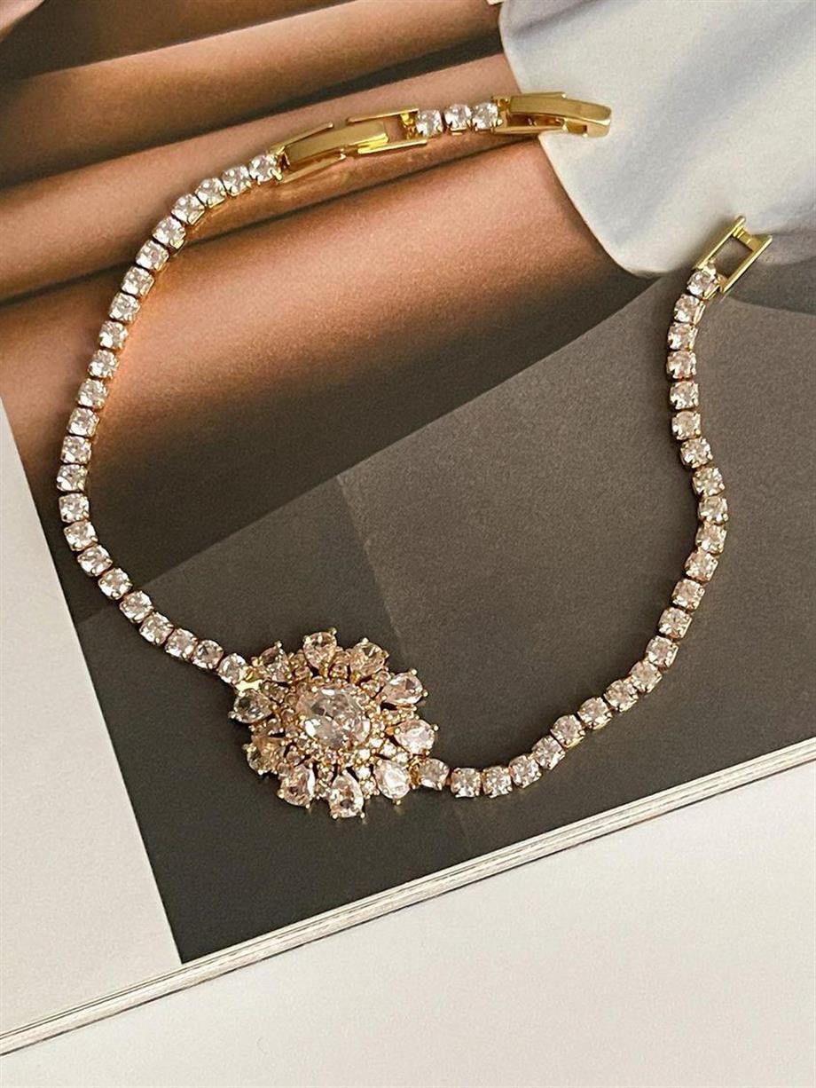 Çelik Gold Baget Taşlı Çiçekli Su Yolu Bileklik (19 Cm)