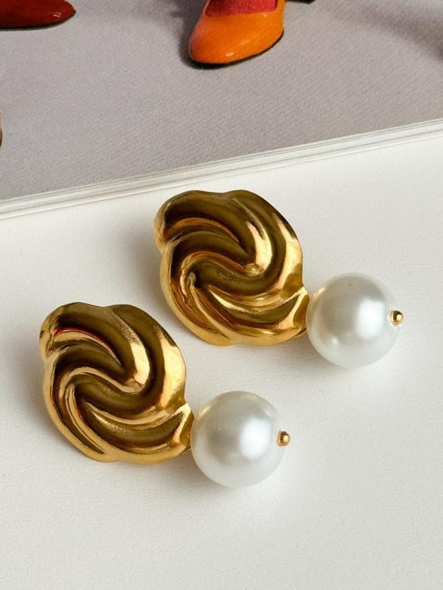 Çelik Gold İncili Vintage Küpe (3.20 Cm)