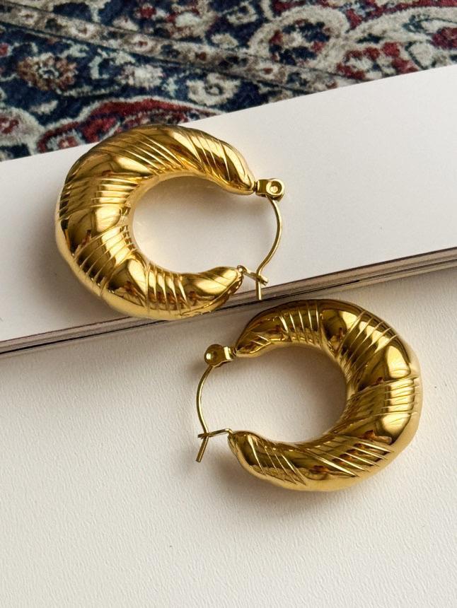 Çelik Gold Midye Küpe (2.70 Cm)